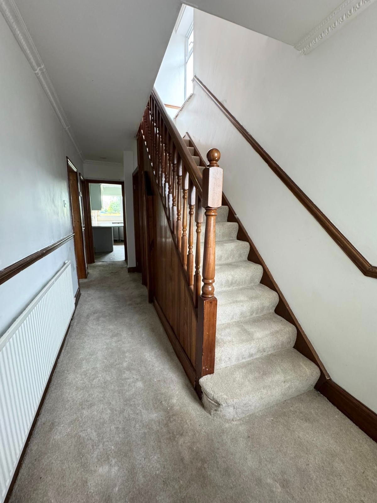 3 Bed Semi-detached House For Sale - Photograph 3