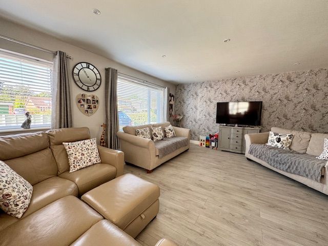 3 Bed Semi-detached Bungalow For Sale - Photograph 2