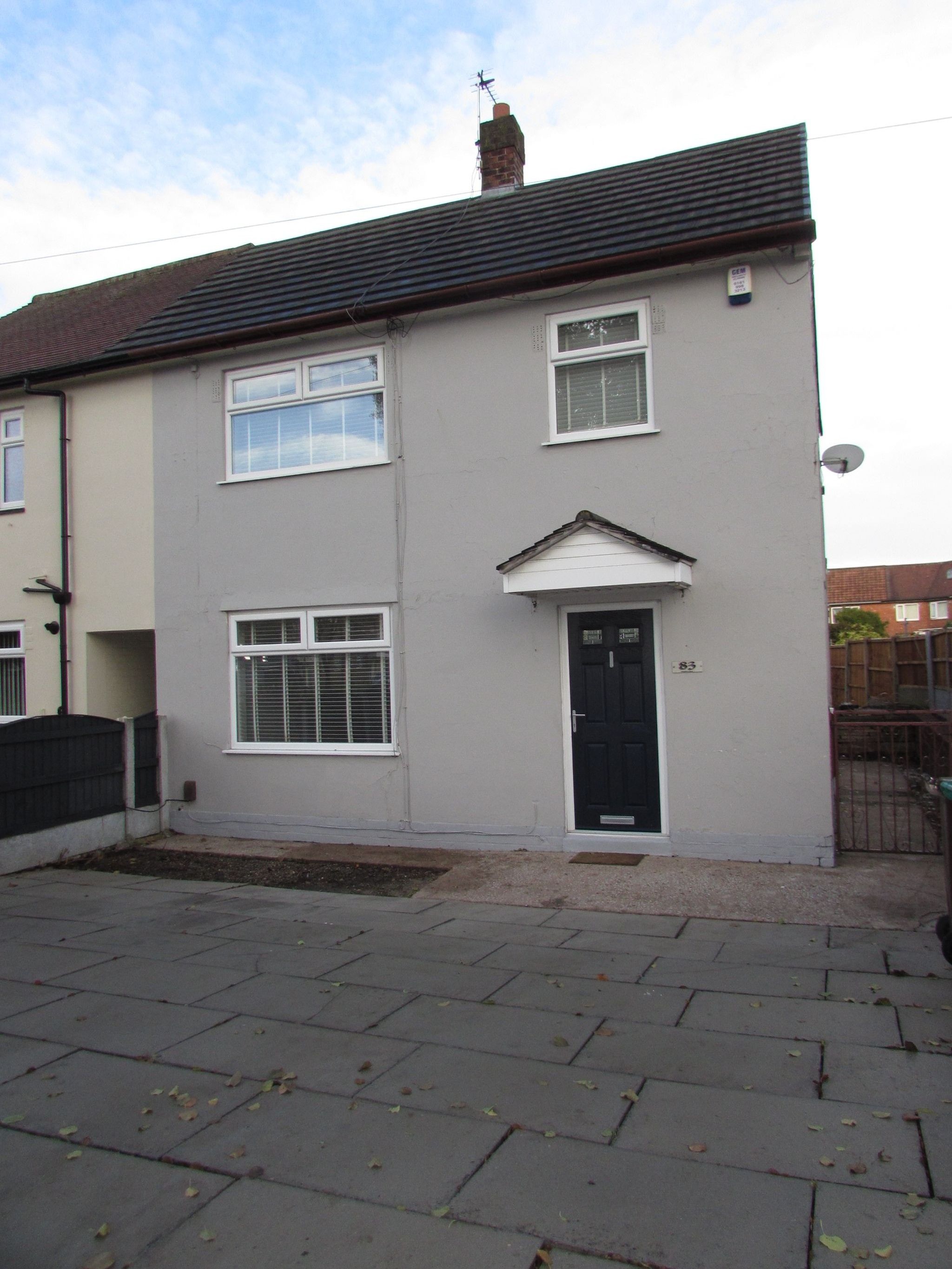 3 Bed Mid Terraced House For Sale - Photograph 1