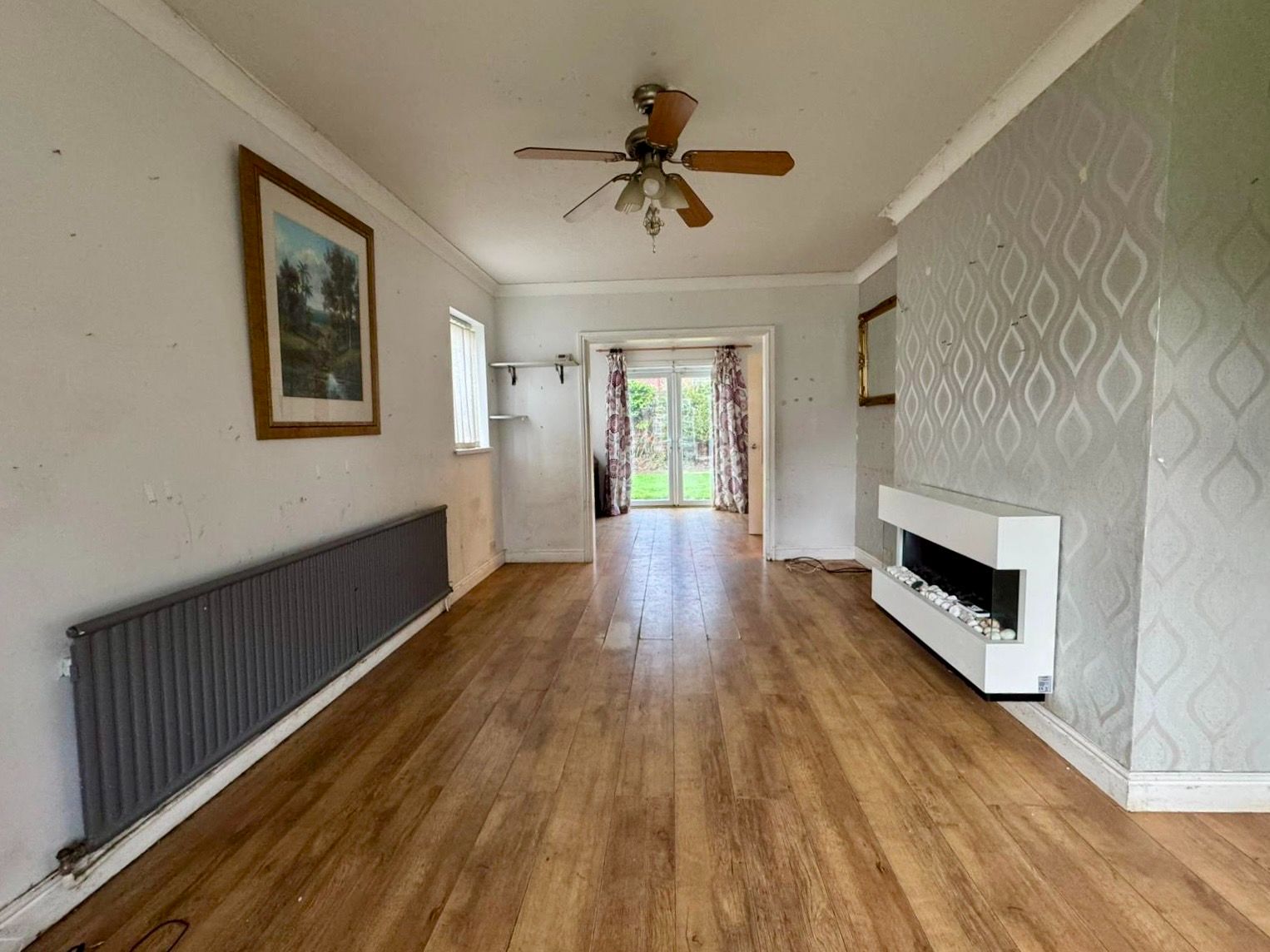 3 Bed Detached House For Sale - Photograph 18