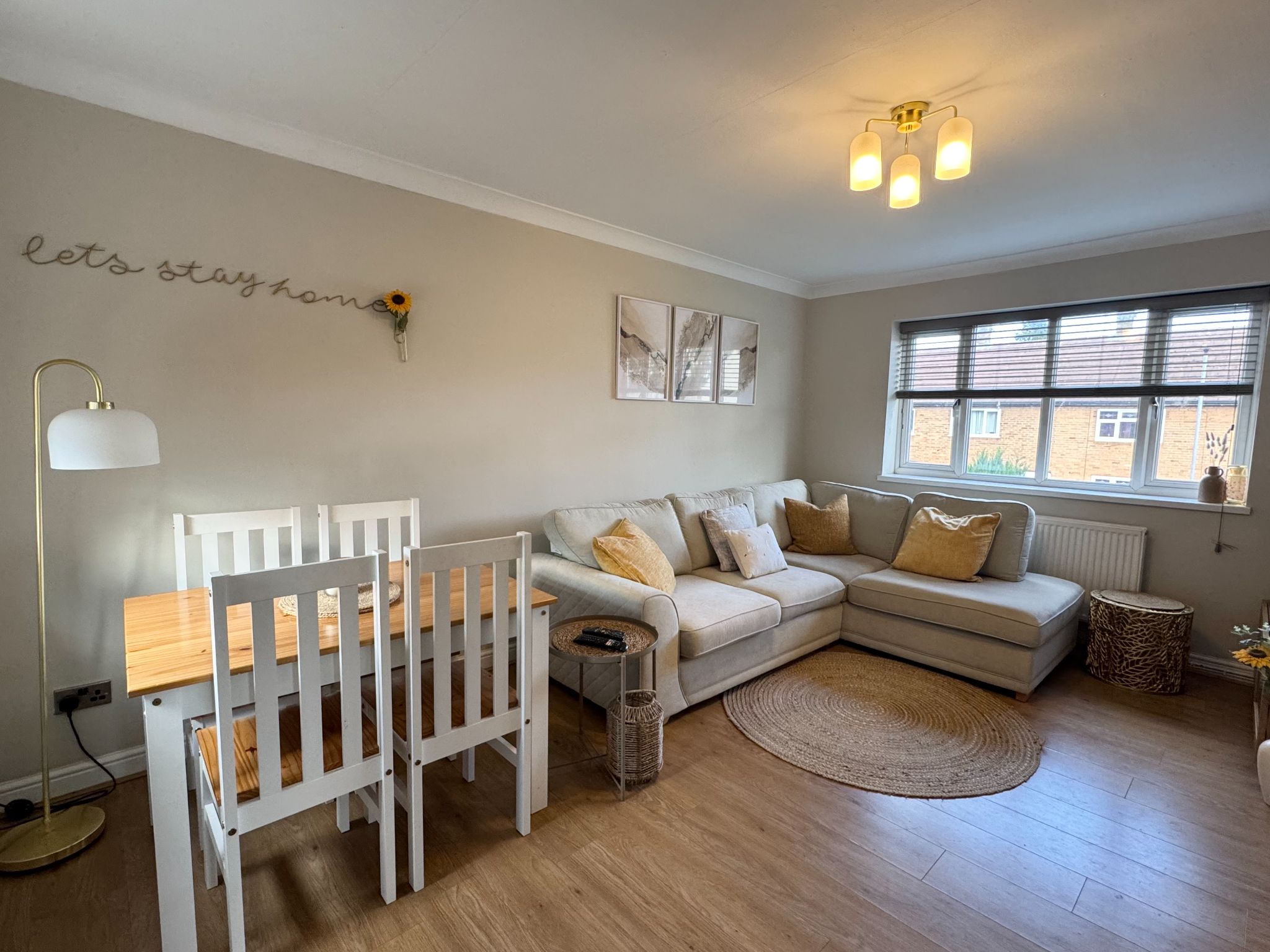 2 Bed Flat Flat/apartment To Rent - Photograph 5