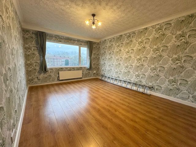 2 Bed Apartment Flat/apartment To Rent - Photograph 9