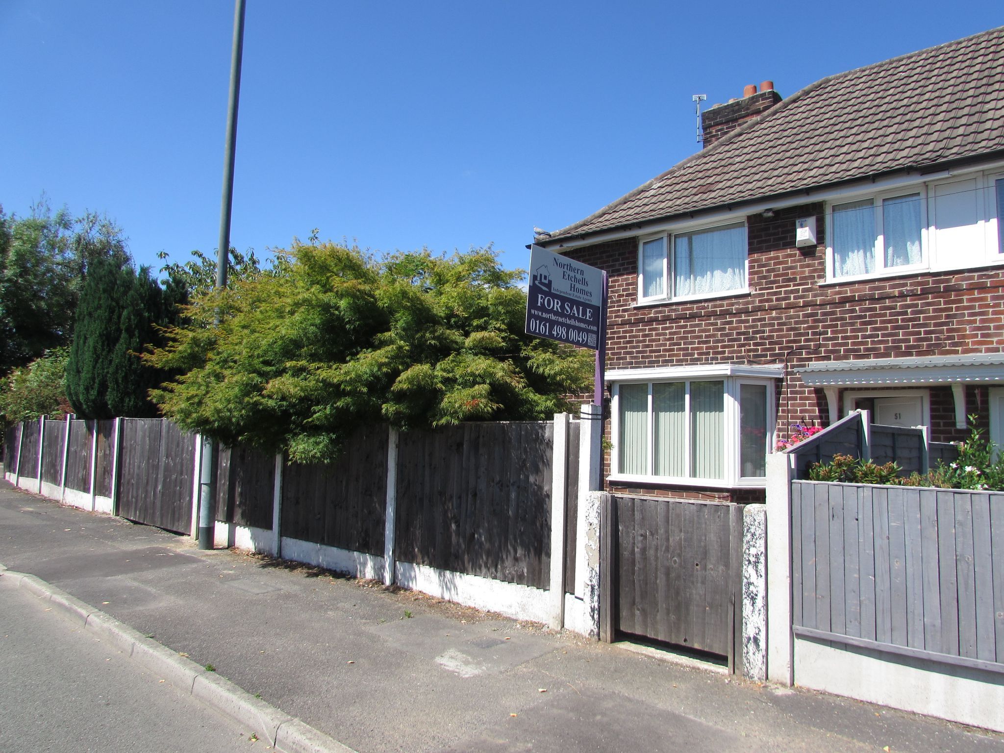 3 Bed Semi-detached House For Sale - Photograph 15