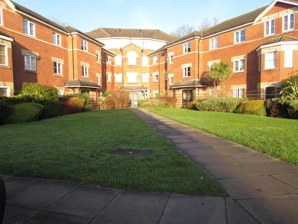 2 Bed Apartment Flat/apartment For Sale - Photograph 1