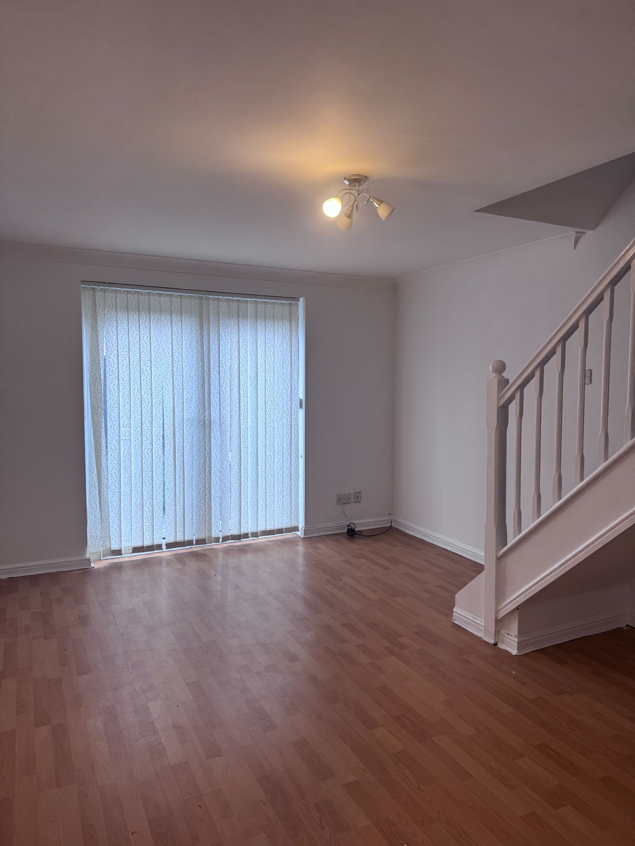 2 Bed Mid Terraced House To Rent - Photograph 2