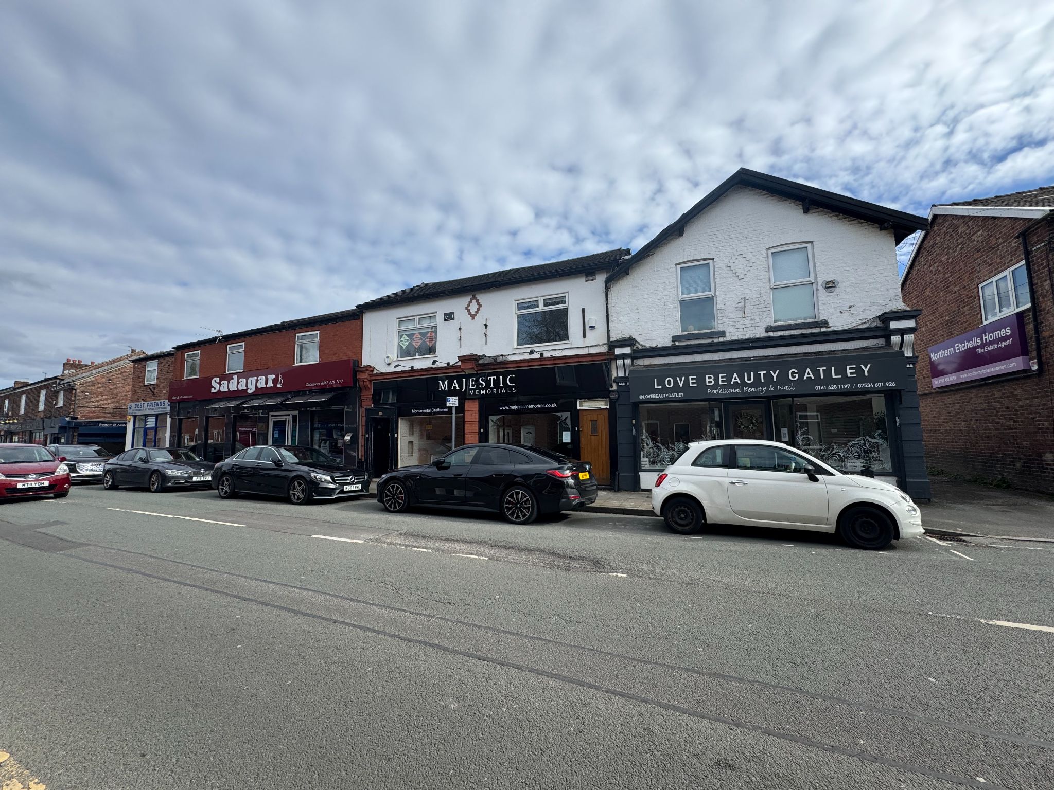 Commercial Property To Rent - Photograph 3