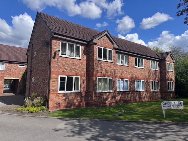 1 Bed Apartment Flat/apartment For Sale - Photograph 1