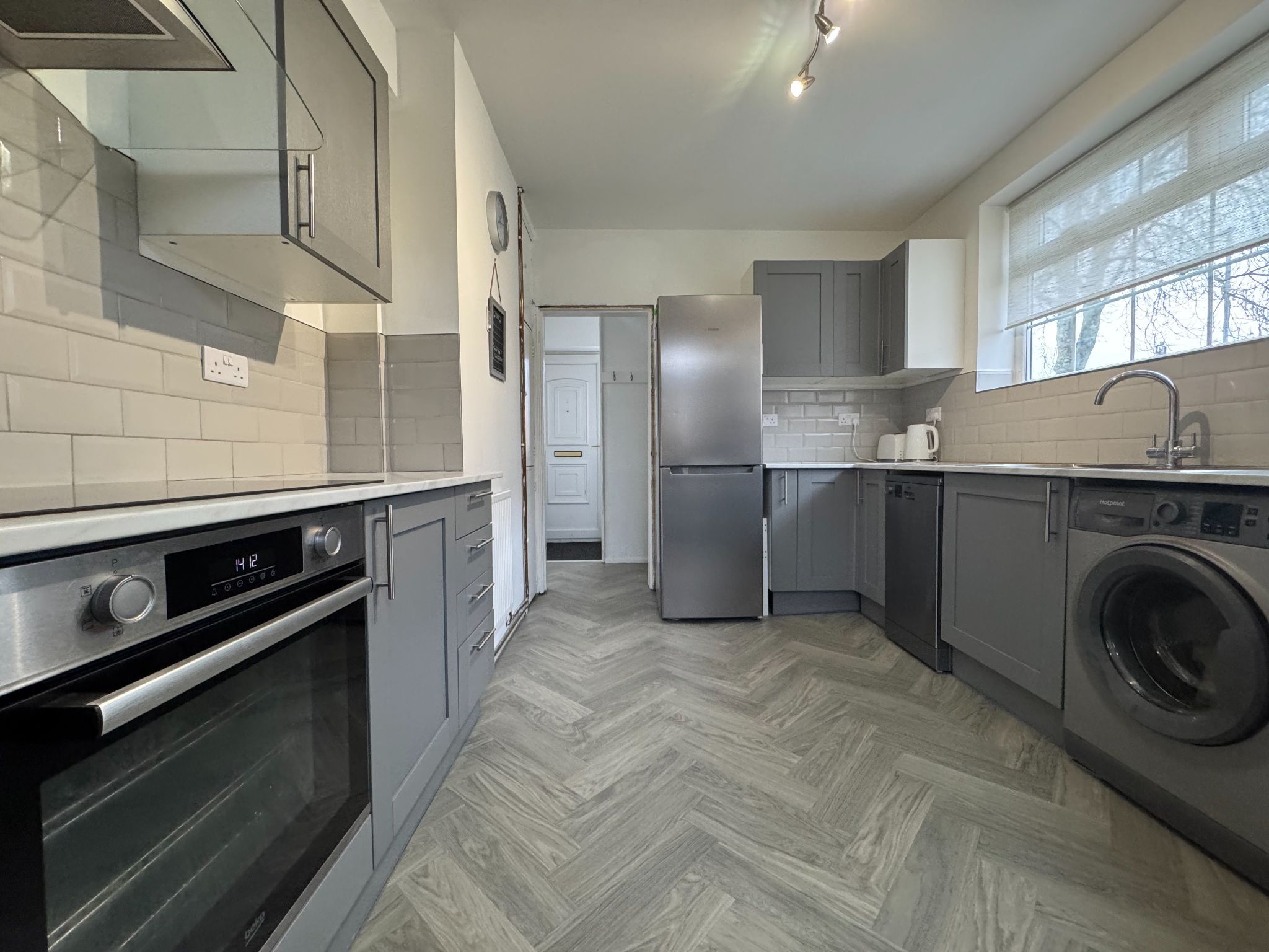 2 Bed End Terraced House For Sale - Photograph 7