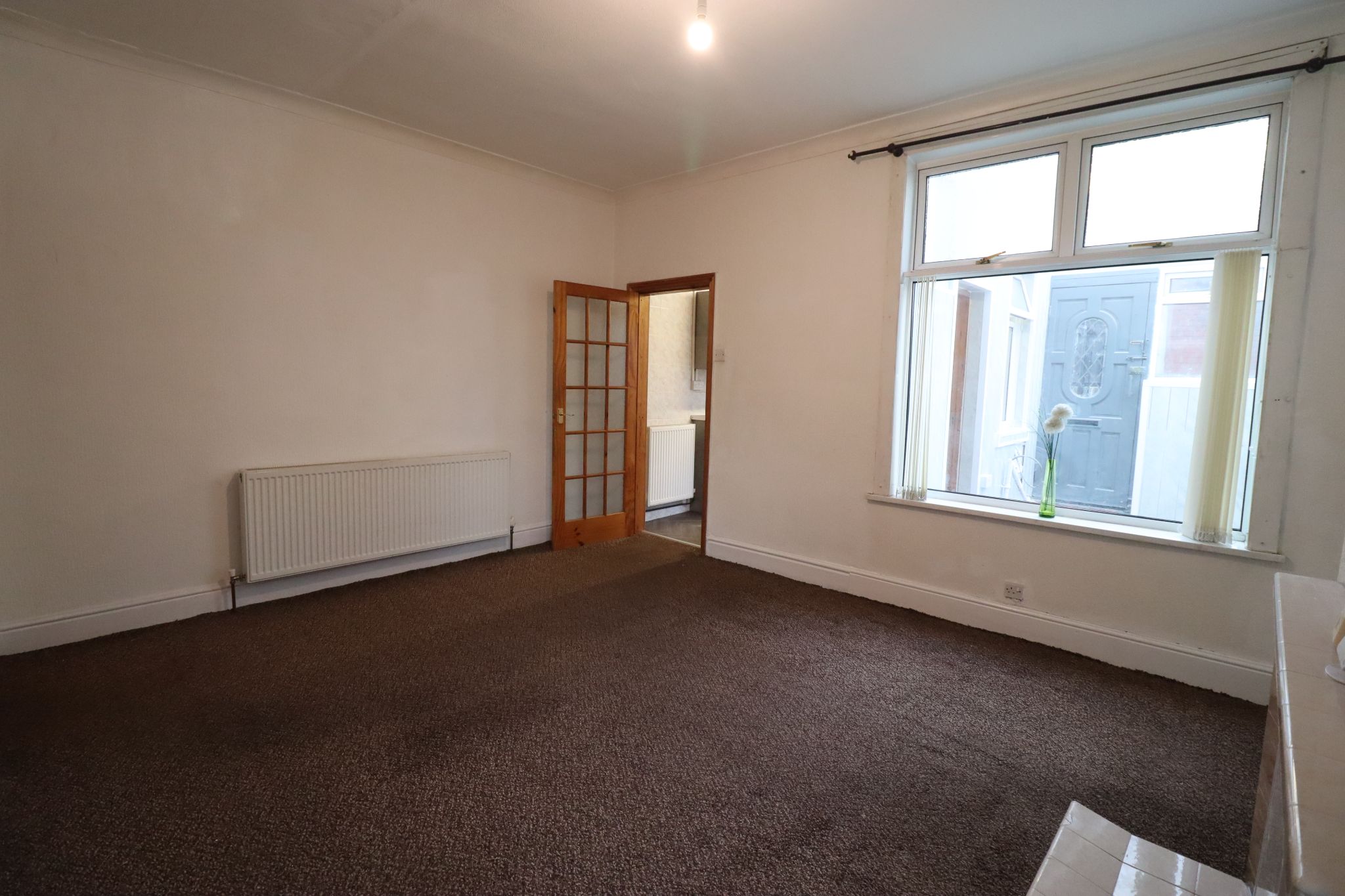 3 Bed End Terraced House To Rent - Photograph 13