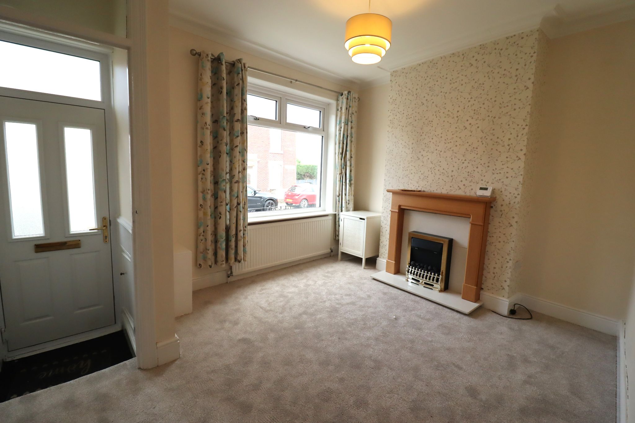 2 Bed Mid Terraced House To Rent - Photograph 2