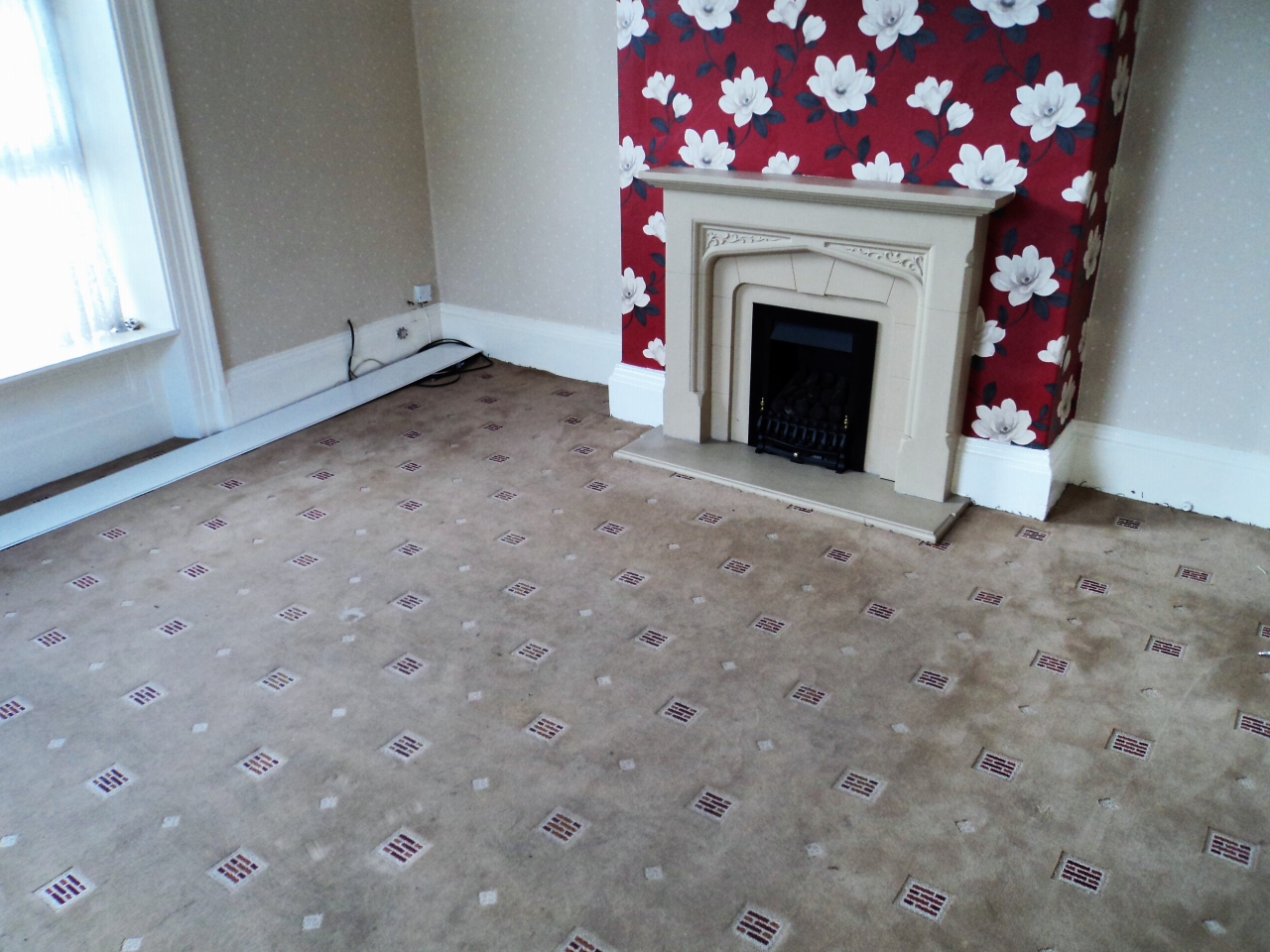 5 Bed End Terraced House For Sale - Photograph 3