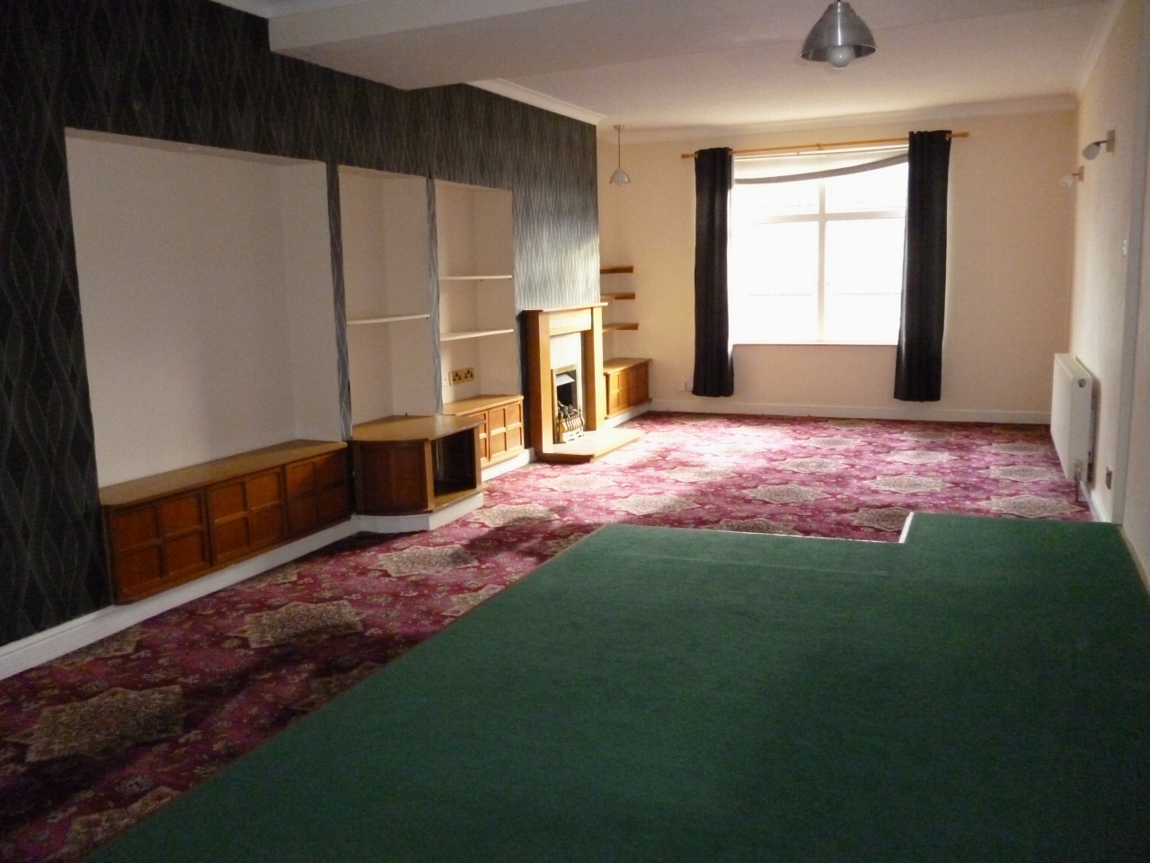 3 bedroom apartment flat/apartment SSTC in Leicester - Photograph 4.