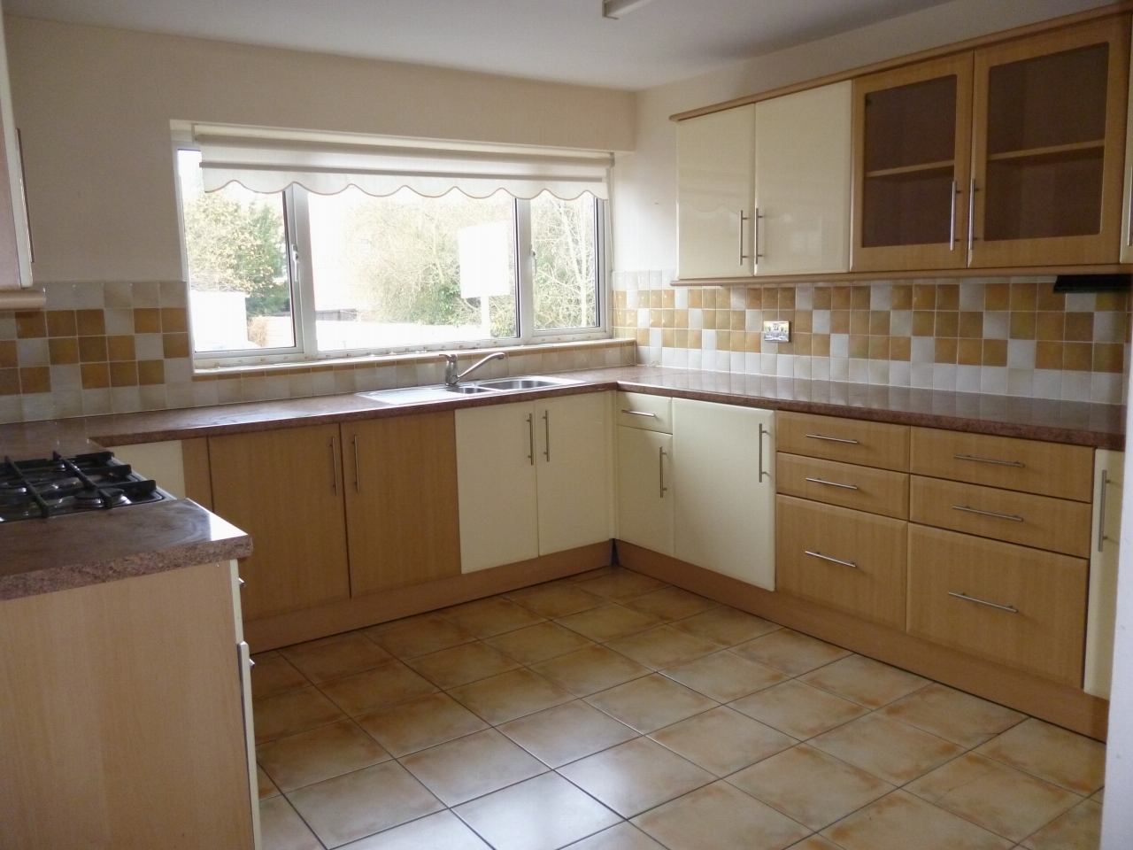 3 bedroom apartment flat/apartment SSTC in Leicester - Photograph 6.