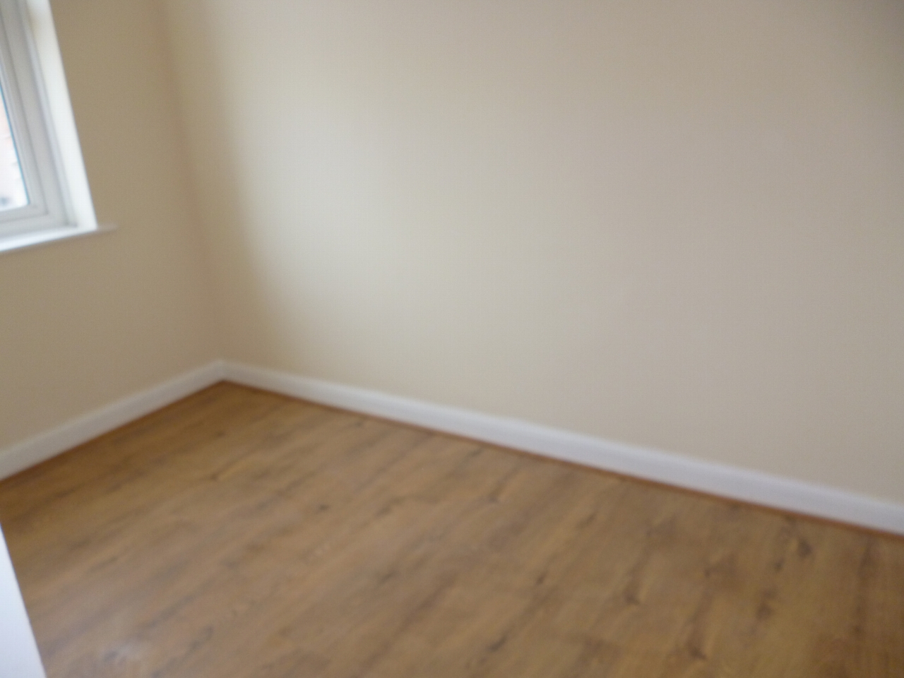3 bedroom mid terraced house To Let in Leicester - Photograph 10.