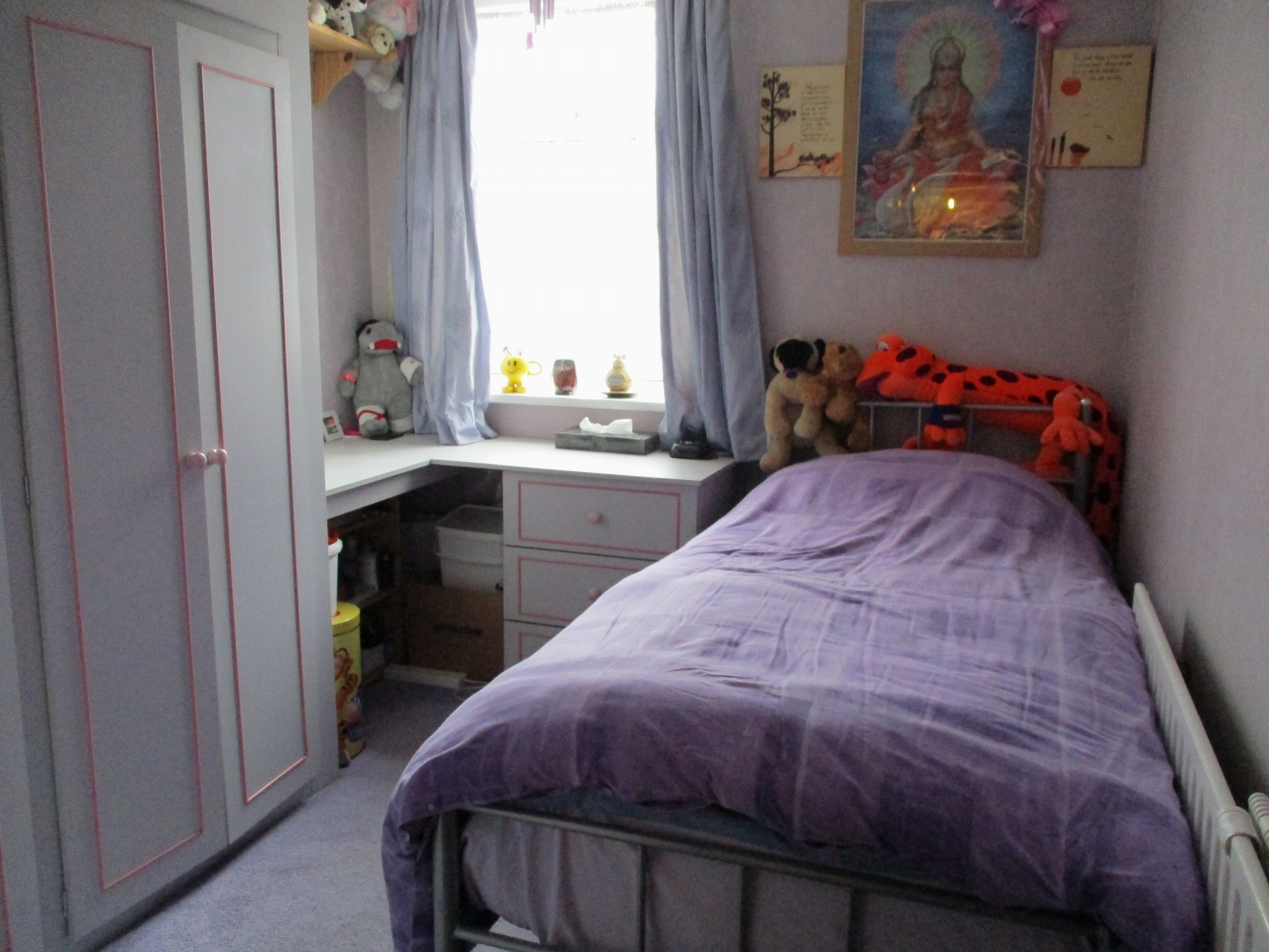 3 bedroom mid terraced house SSTC in Leicester - Photograph 10.
