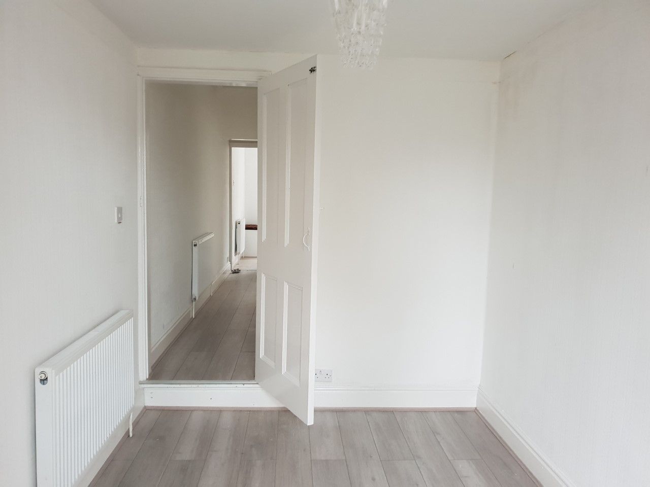 3 bedroom mid terraced house To Let in Leicester - Photograph 12.