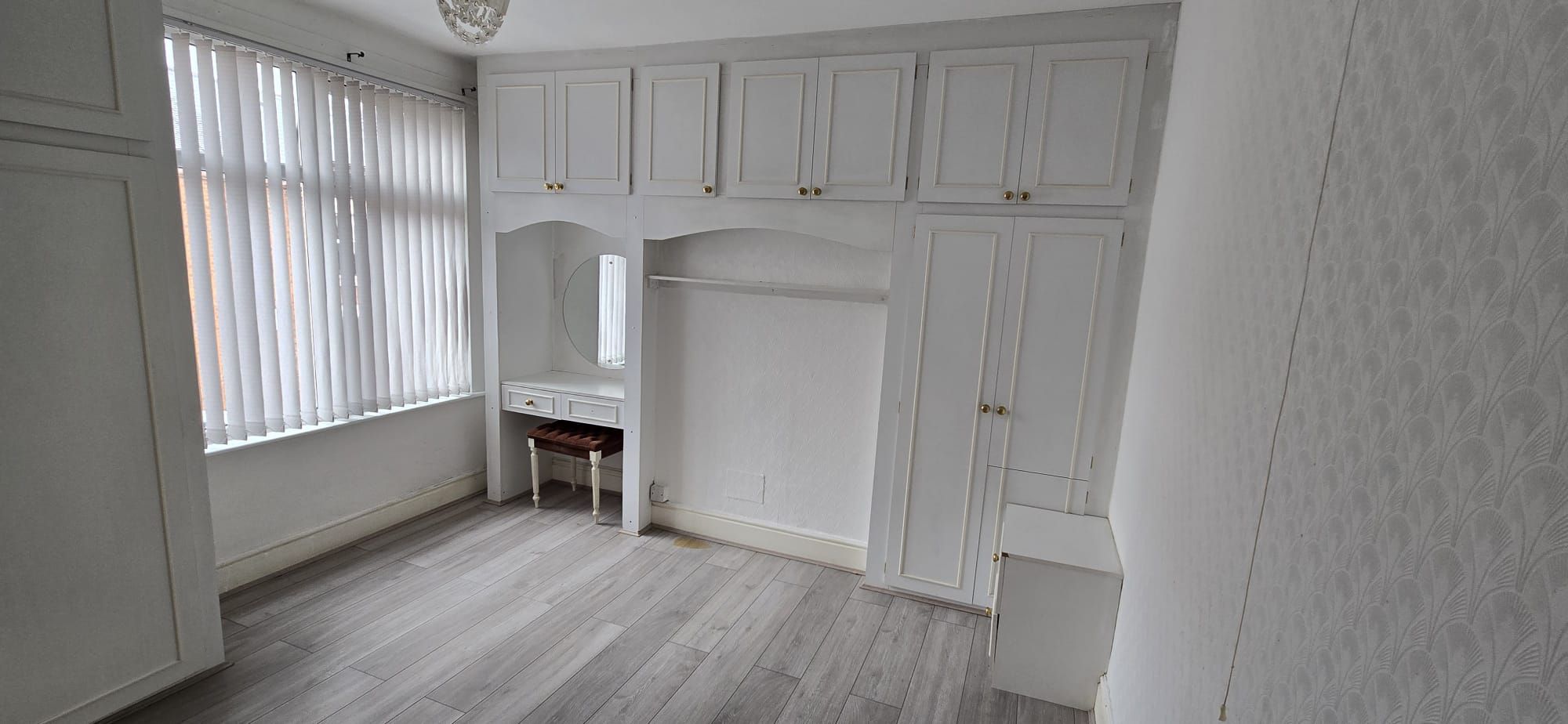 3 bedroom mid terraced house To Let in Leicester - Photograph 7.