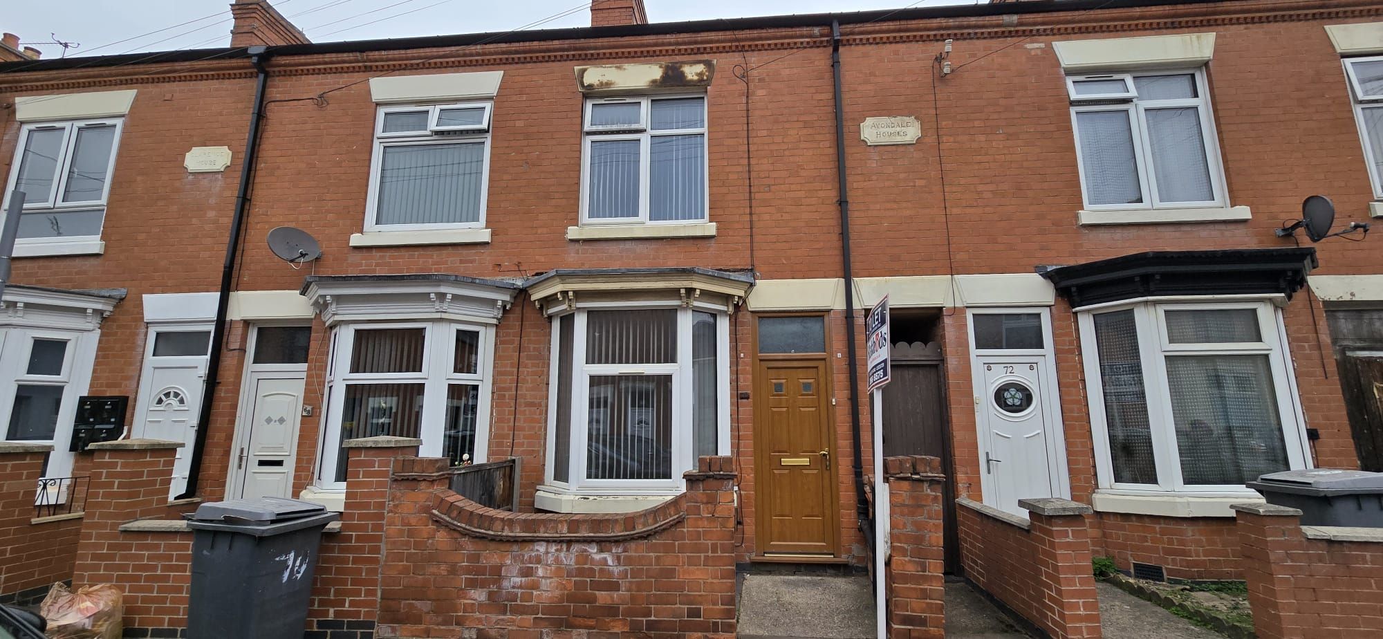 3 bedroom mid terraced house To Let in Leicester - Photograph 1.