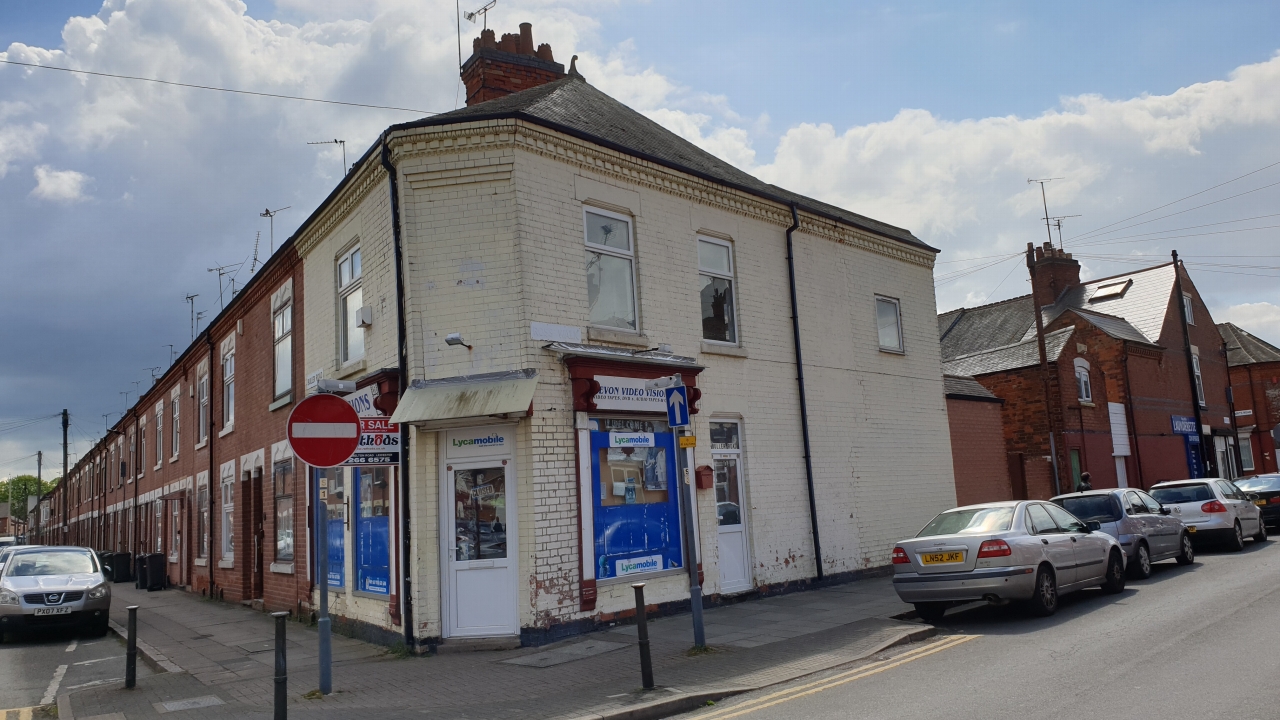 Shop To Let in Leicester - Photograph 1.