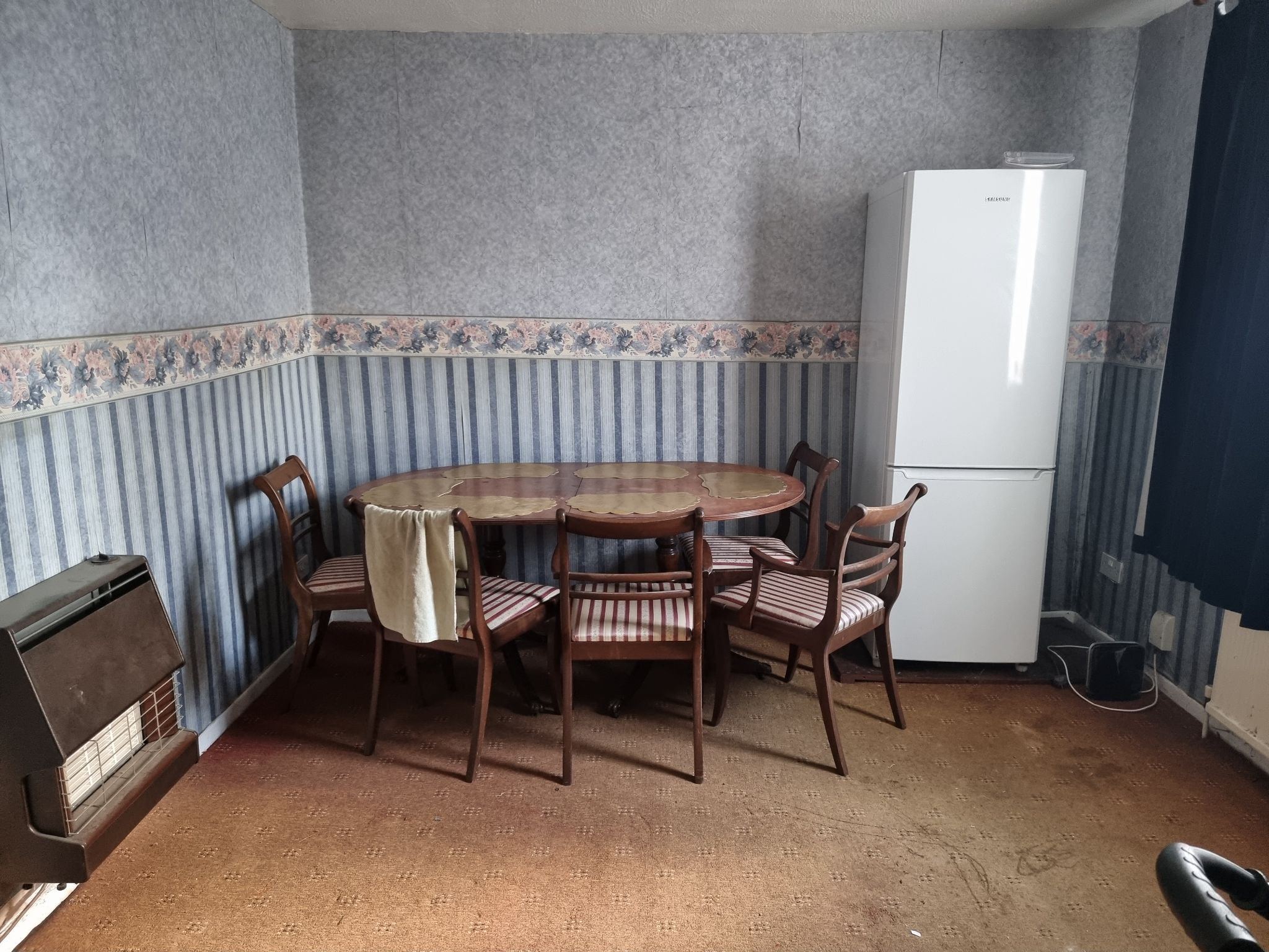3 bedroom town house For Sale in Leicester - Photograph 2.