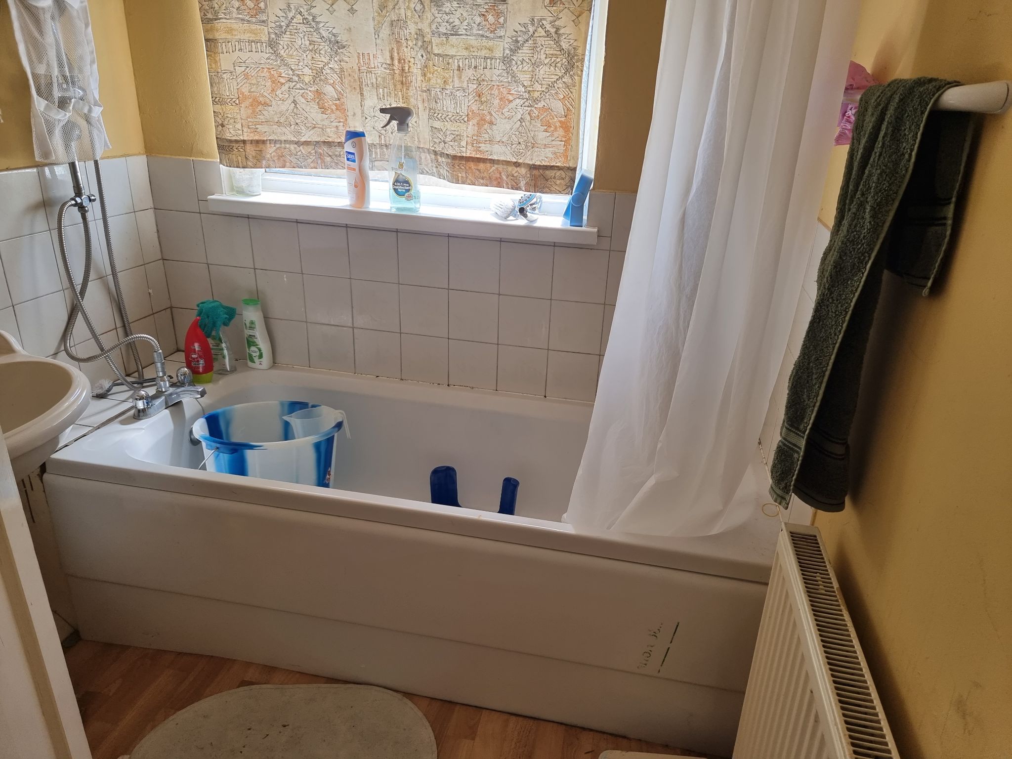 3 bedroom semi-detached house SSTC in Leicester - Photograph 4.