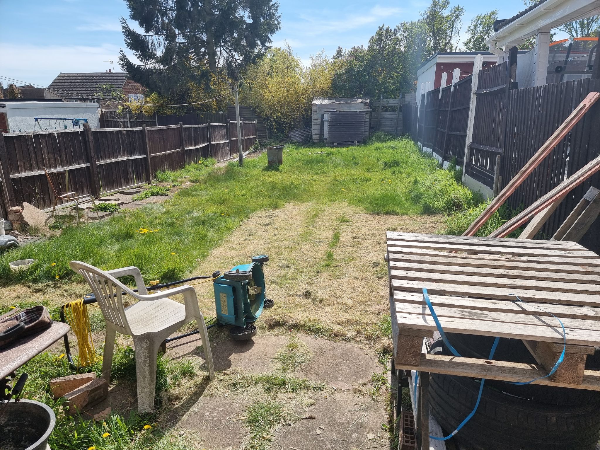 3 bedroom semi-detached house SSTC in Leicester - Photograph 6.