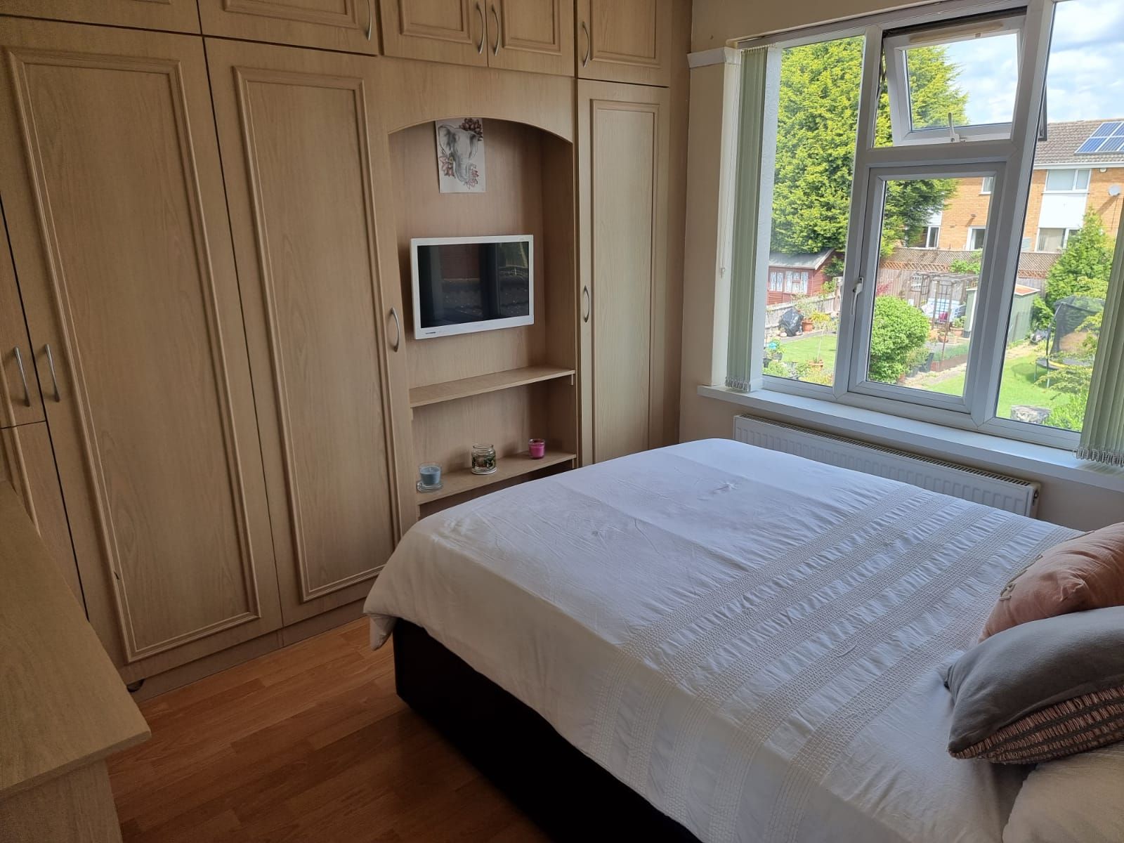 3 bedroom semi-detached house SSTC in Leicester - Photograph 7.
