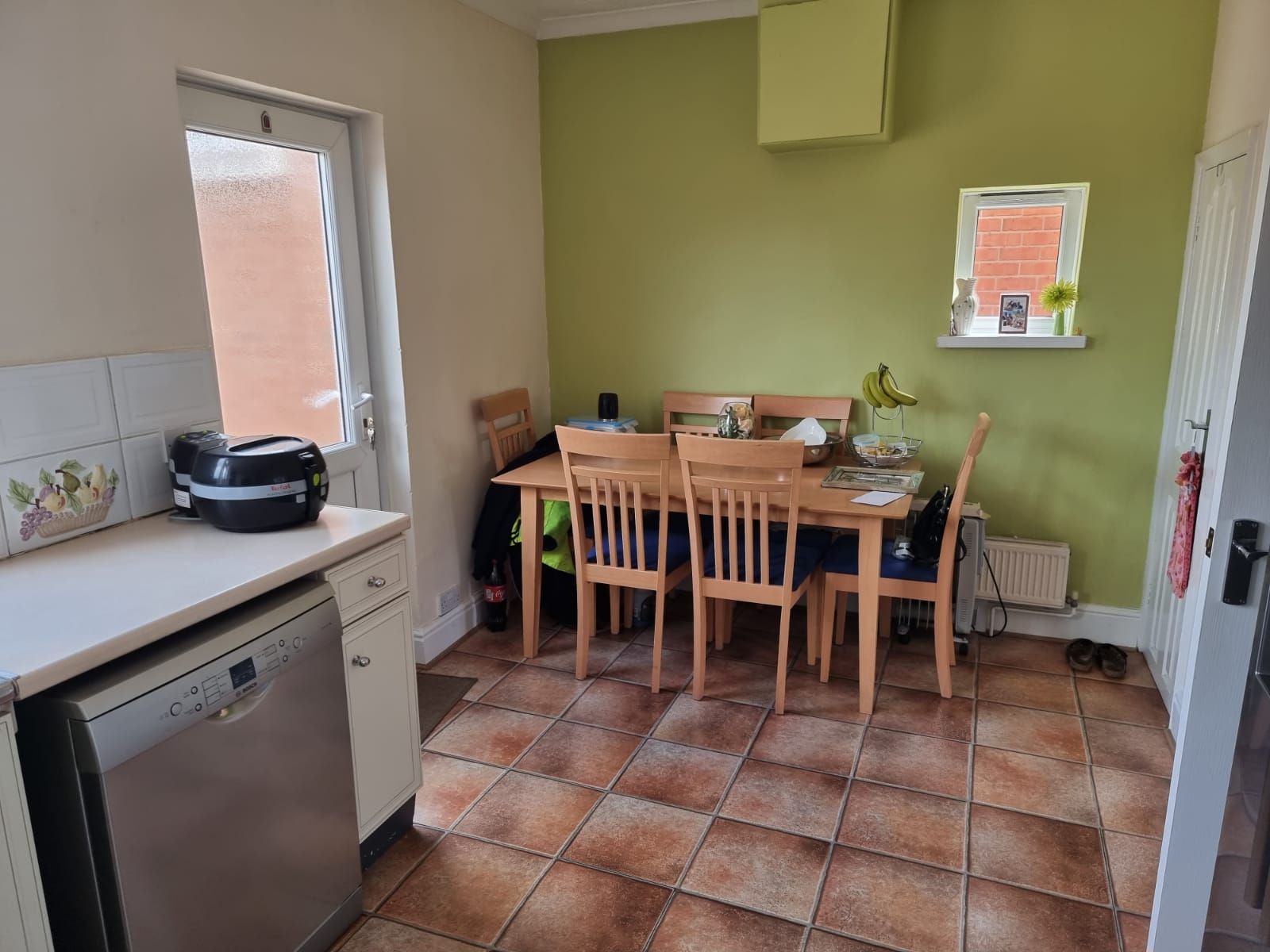 3 bedroom semi-detached house SSTC in Leicester - Photograph 6.