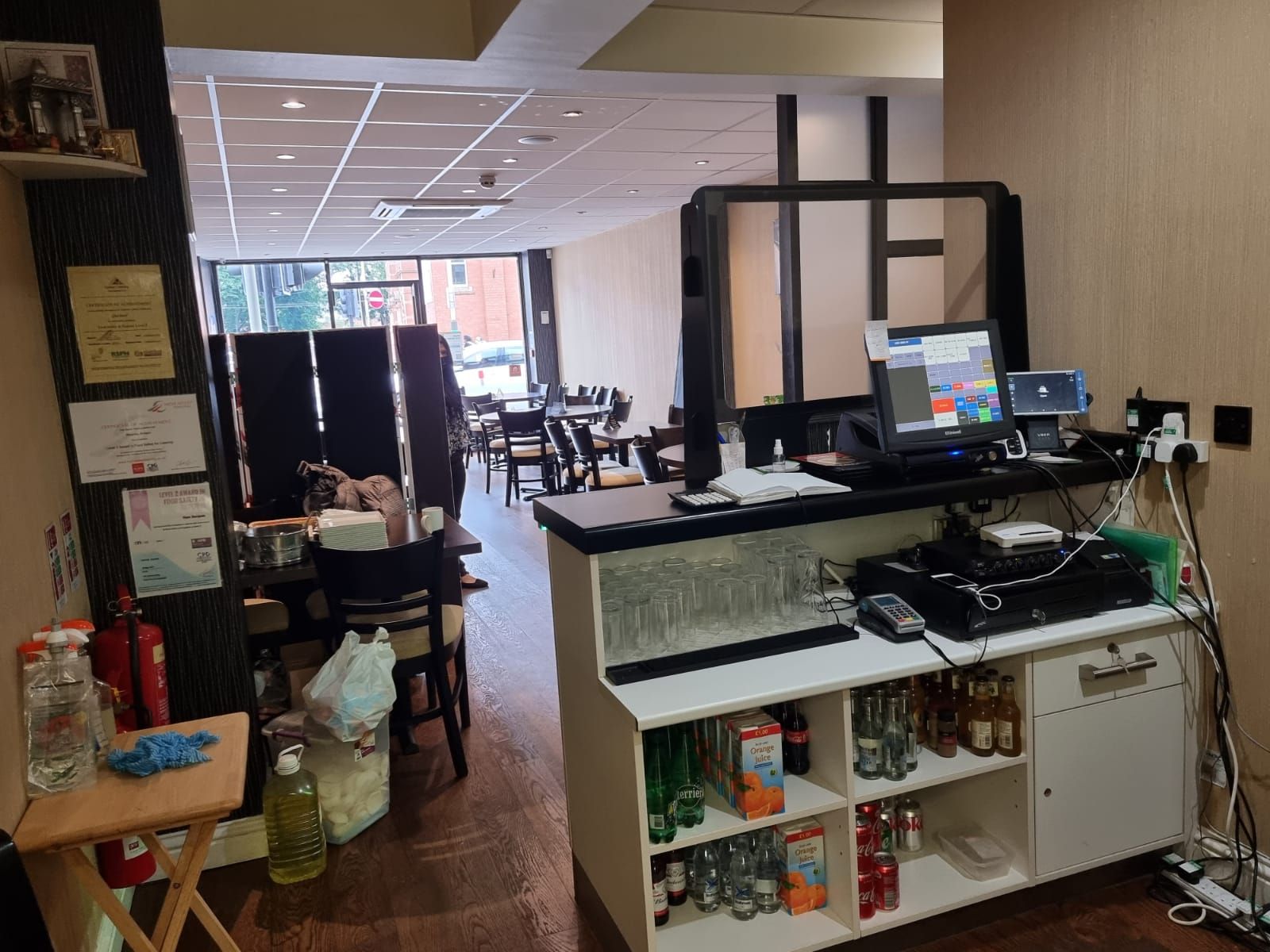 Restaurant For Sale in Leicester - Photograph 4.