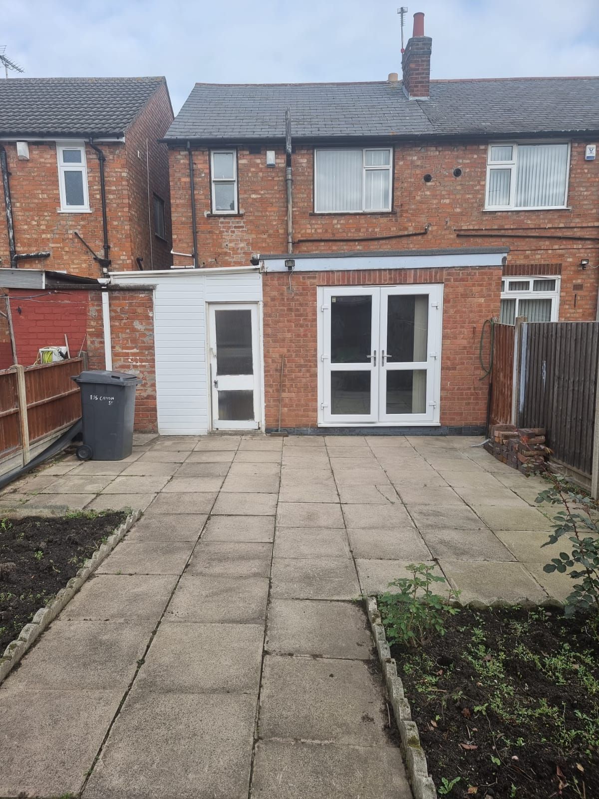 3 bedroom semi-detached house SSTC in Leicester - Photograph 12.