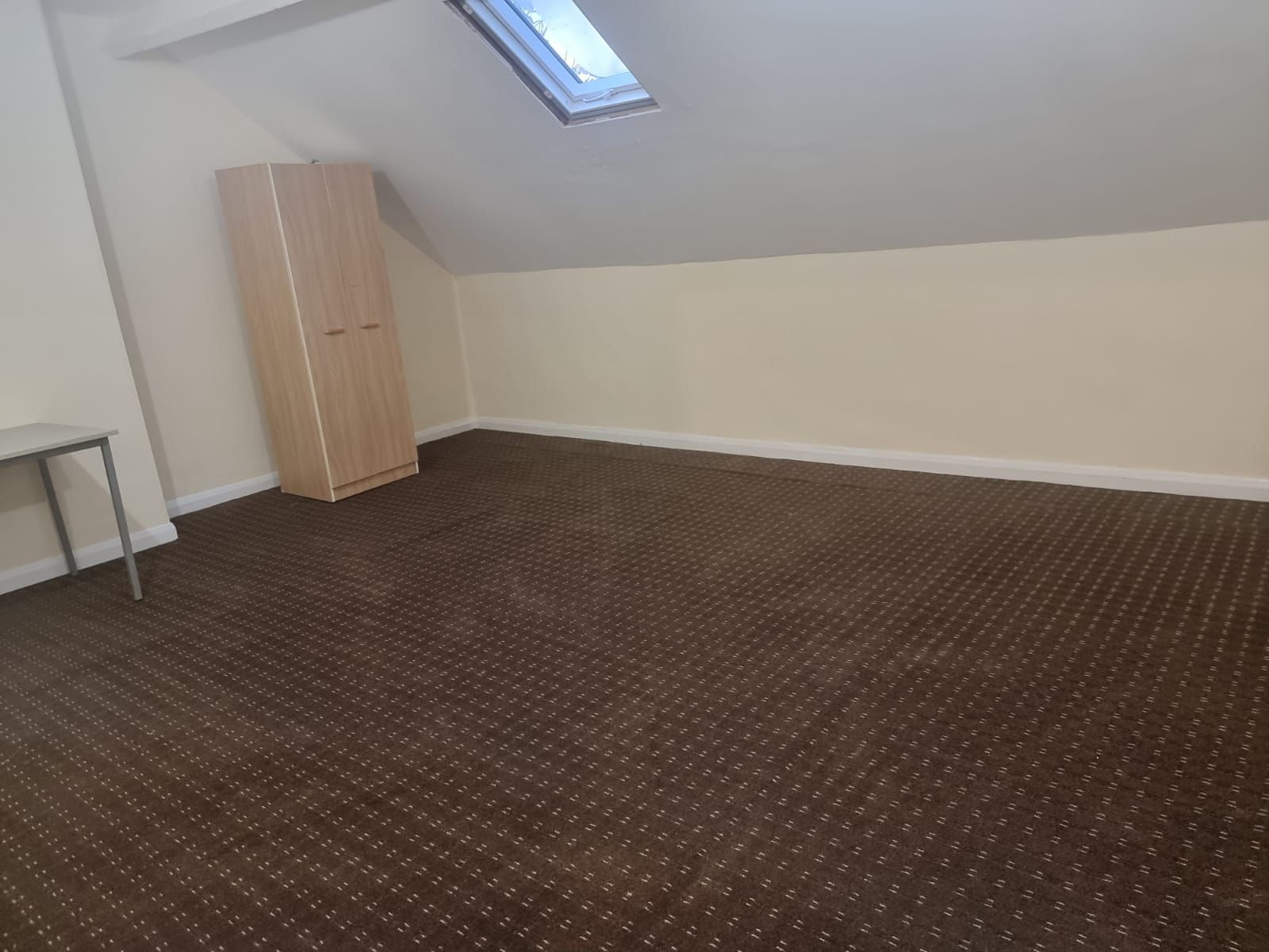 3 bedroom flat flat/apartment To Let in Leicester - Photograph 9.