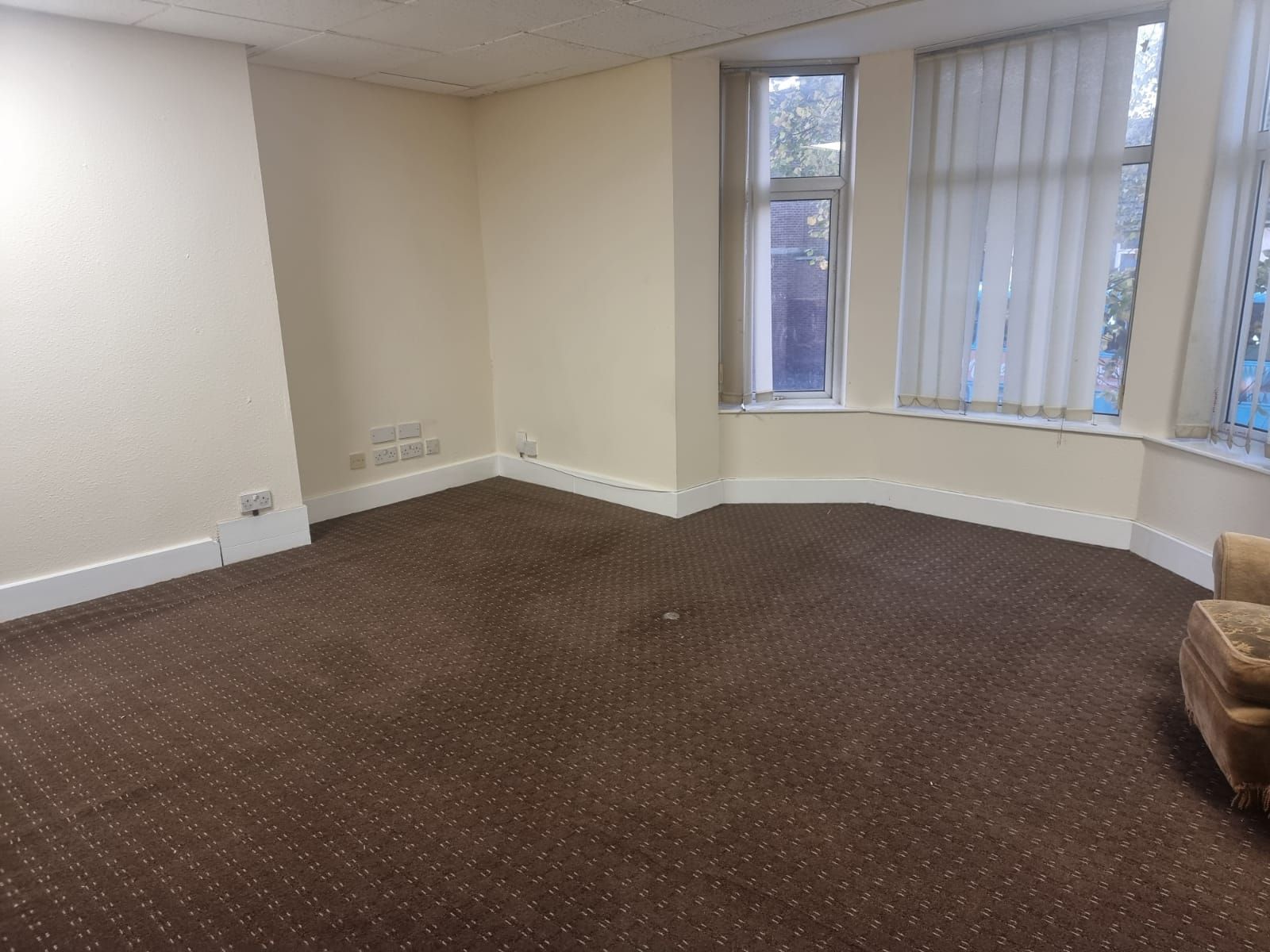 3 bedroom flat flat/apartment To Let in Leicester - Photograph 2.