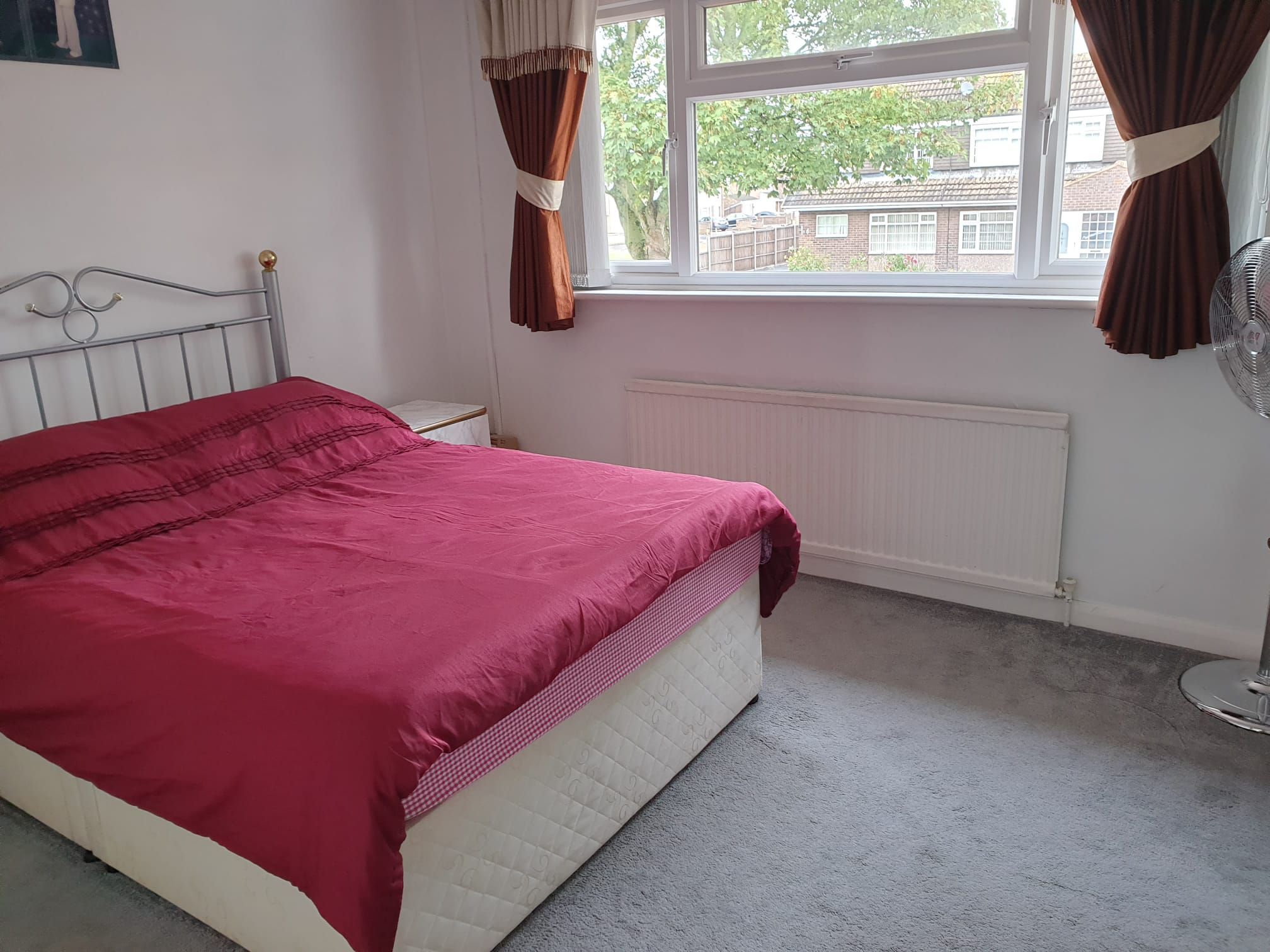 2 bedroom semi-detached house To Let in Leicester - Bedroom 1.