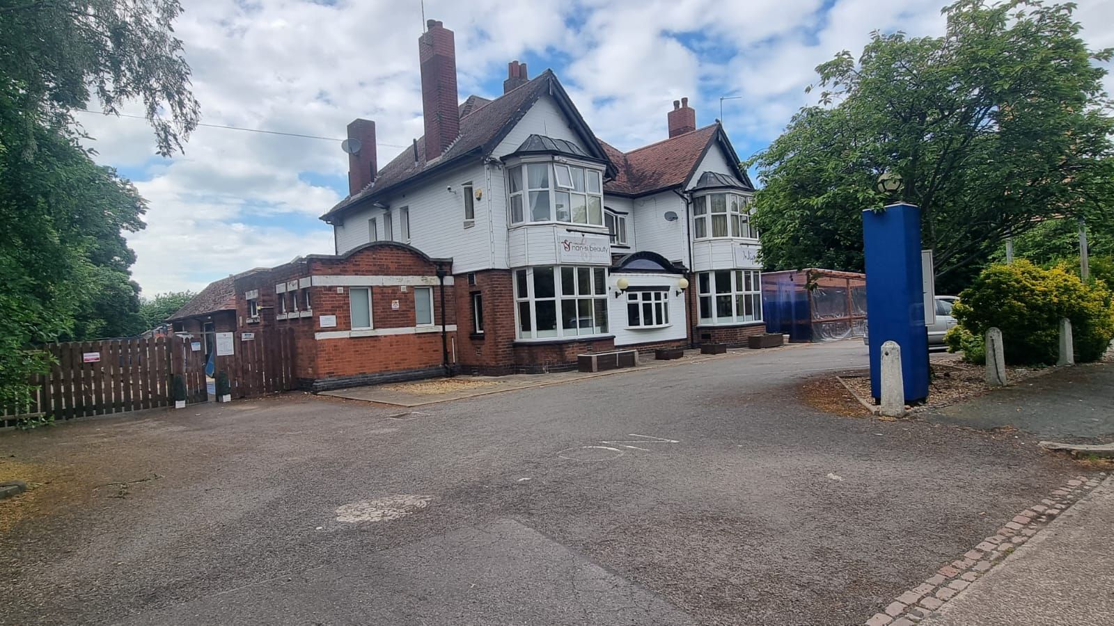 Restaurant To Let in Leicester - Photograph 1.