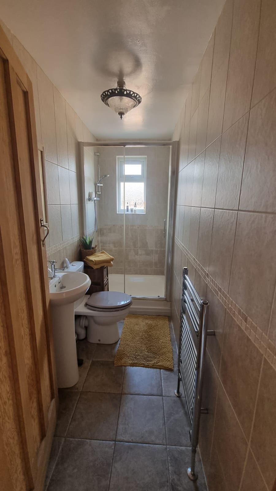 4 bedroom semi-detached house For Sale in Leicester - Photograph 17.