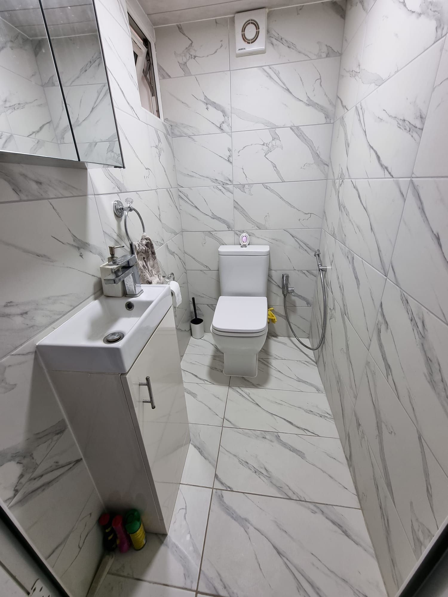4 bedroom end terraced house To Let in Leicester - Photograph 6.