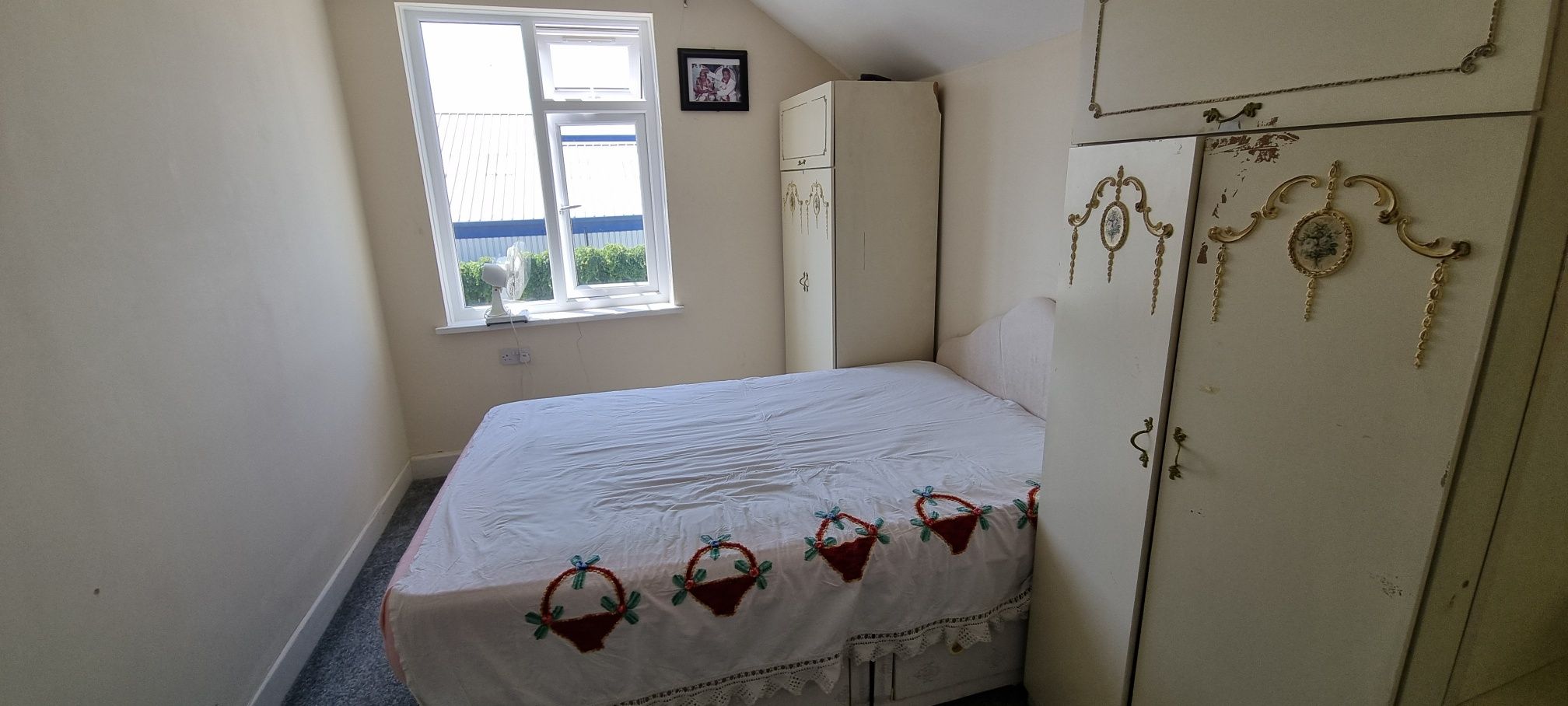 3 bedroom semi-detached house For Sale in Leicester - Bedroom 2.