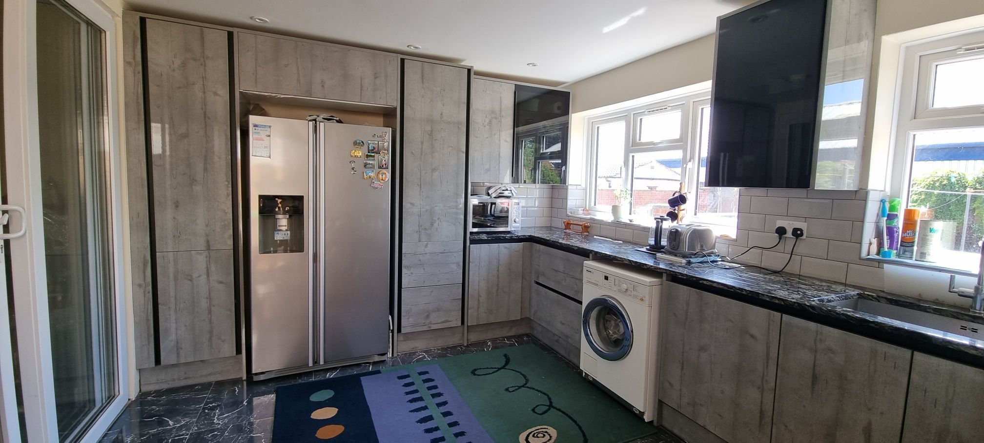3 bedroom semi-detached house For Sale in Leicester - Kitchen 1.