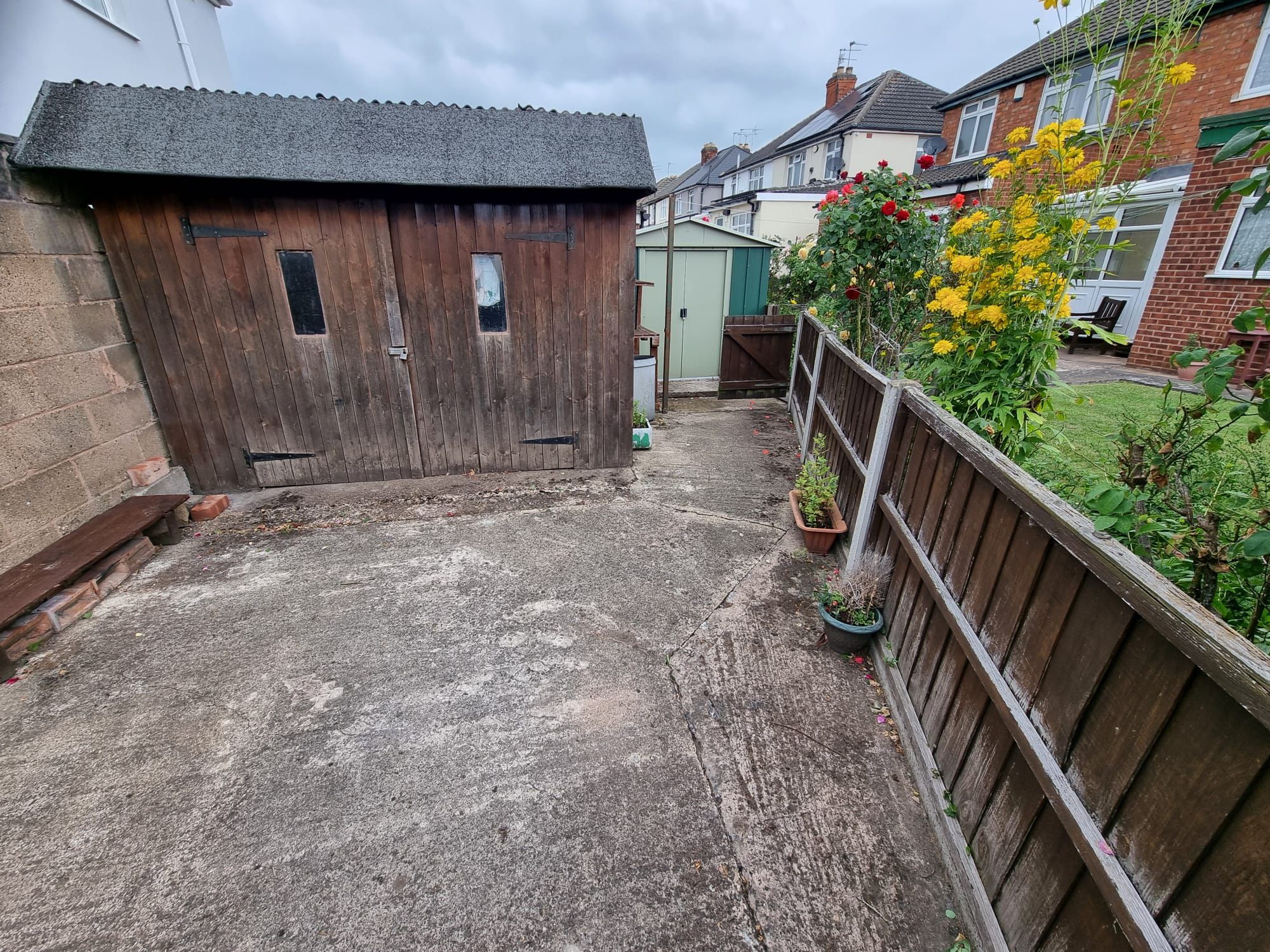 3 bedroom semi-detached house For Sale in Leicester - Photograph 13.