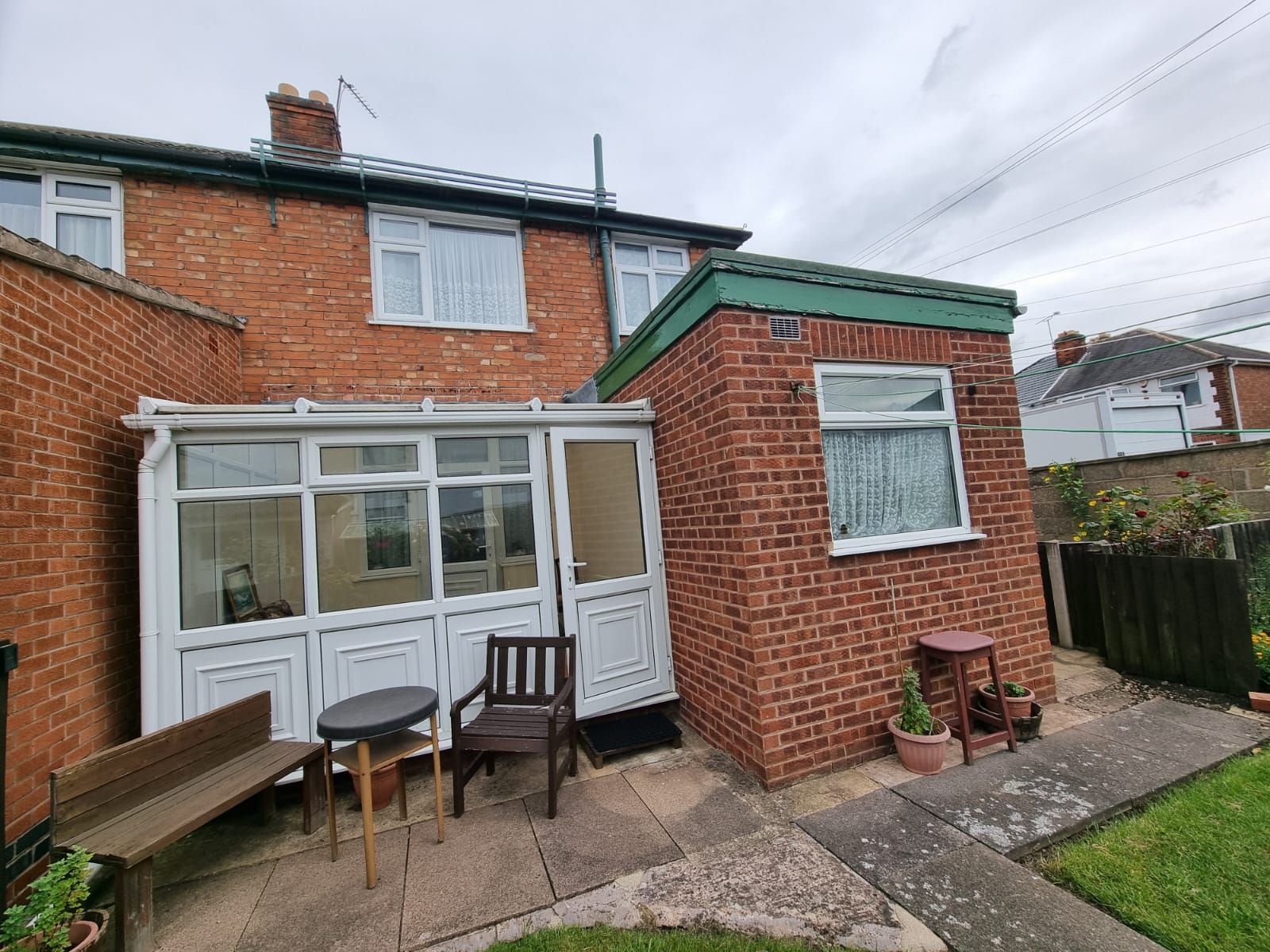 3 bedroom semi-detached house For Sale in Leicester - Photograph 16.
