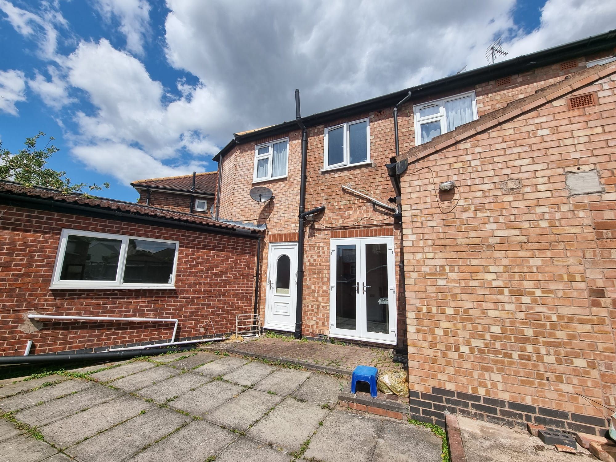 4 bedroom town house For Sale in Leicester - Photograph 12.