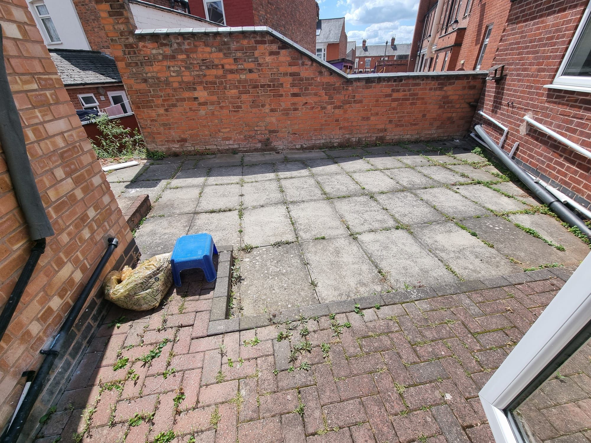 4 bedroom town house For Sale in Leicester - Photograph 13.
