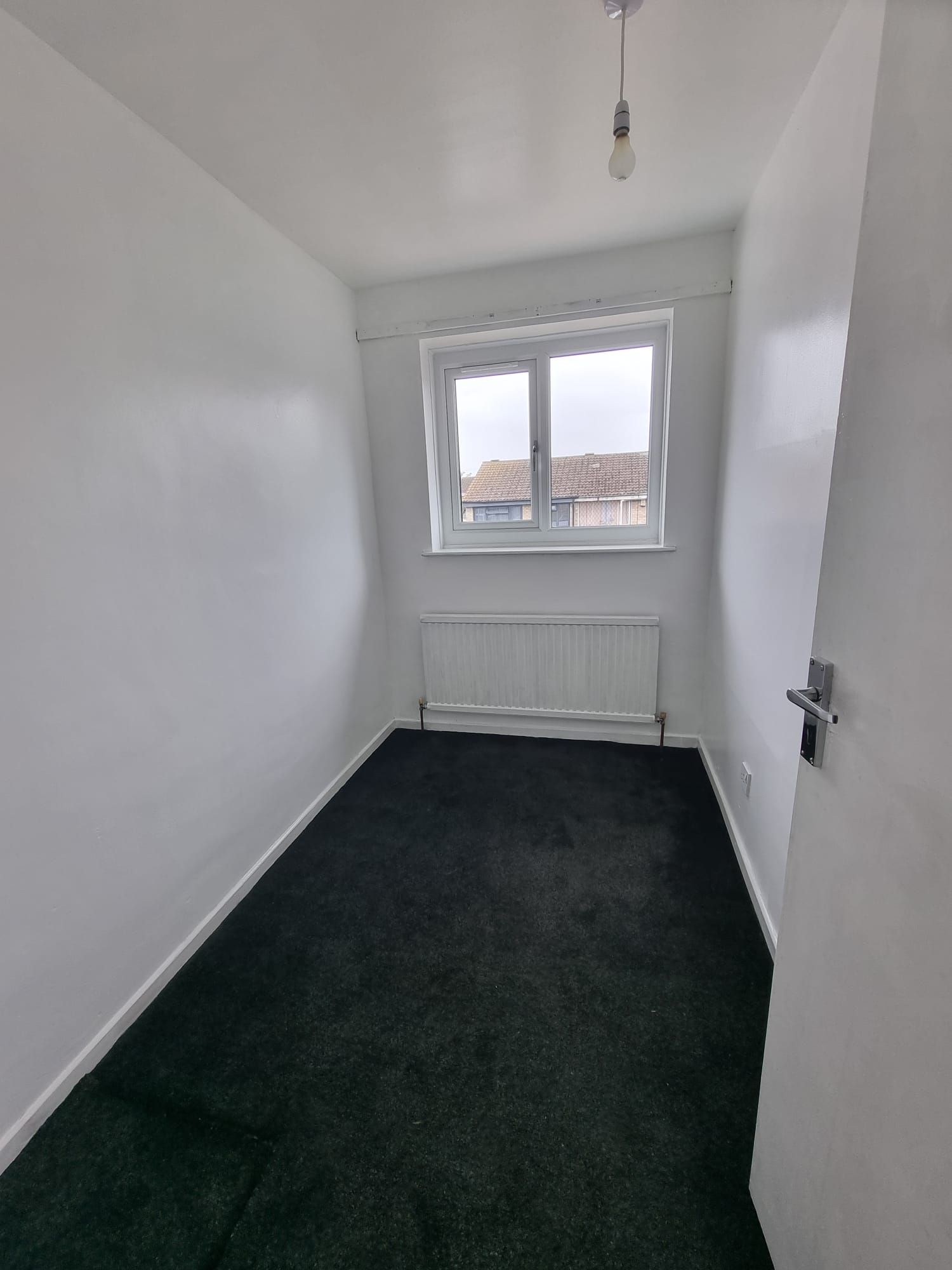 3 bedroom town house For Sale in Leicester - Photograph 7.