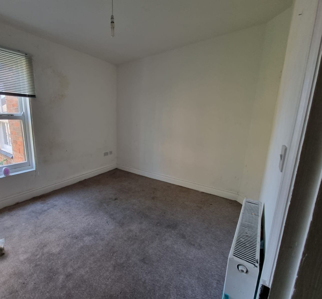 2 bedroom flat flat/apartment For Sale in Leicester - Photograph 2.