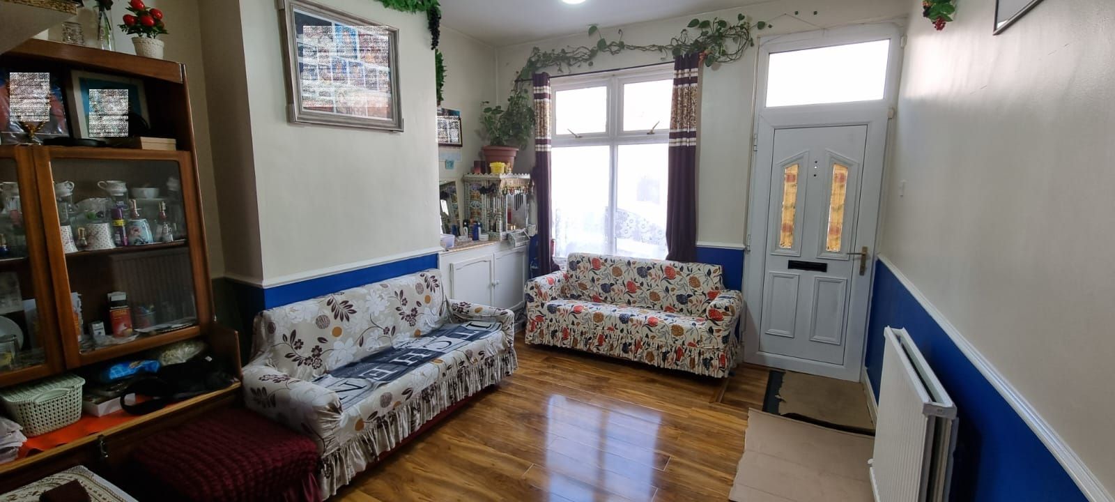 2 bedroom mid terraced house For Sale in Leicester - Property photograph.