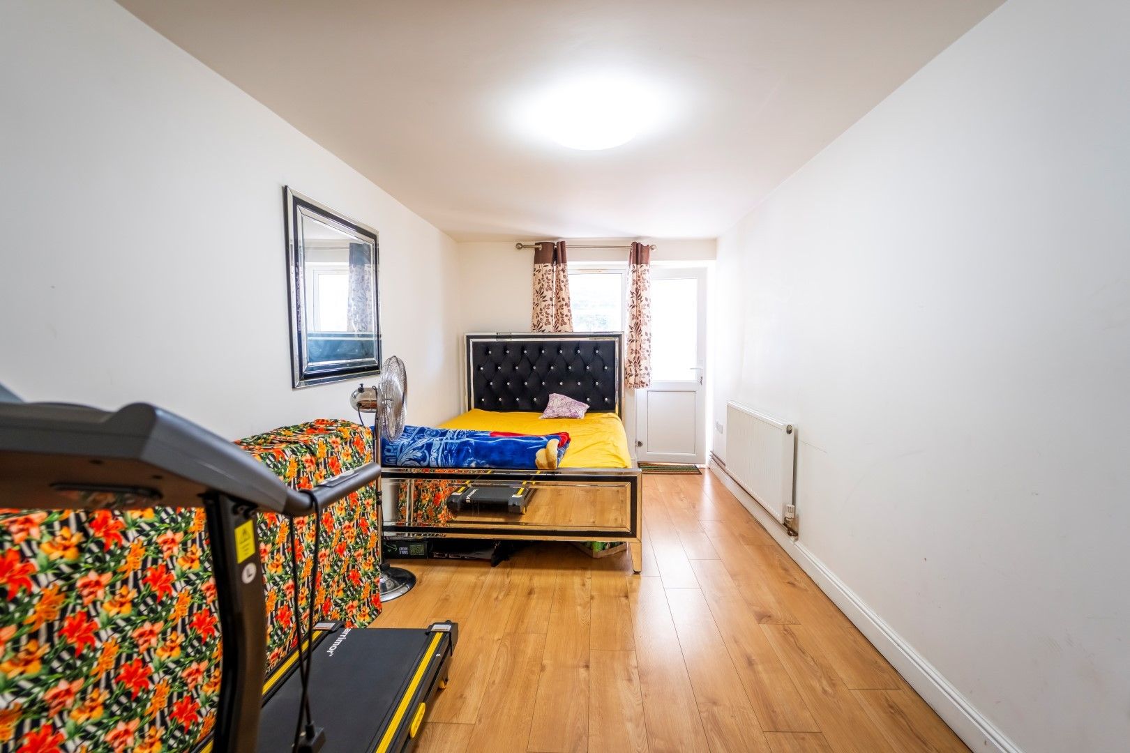 8 bedroom semi-detached house For Sale in Leicester - Photograph 14.