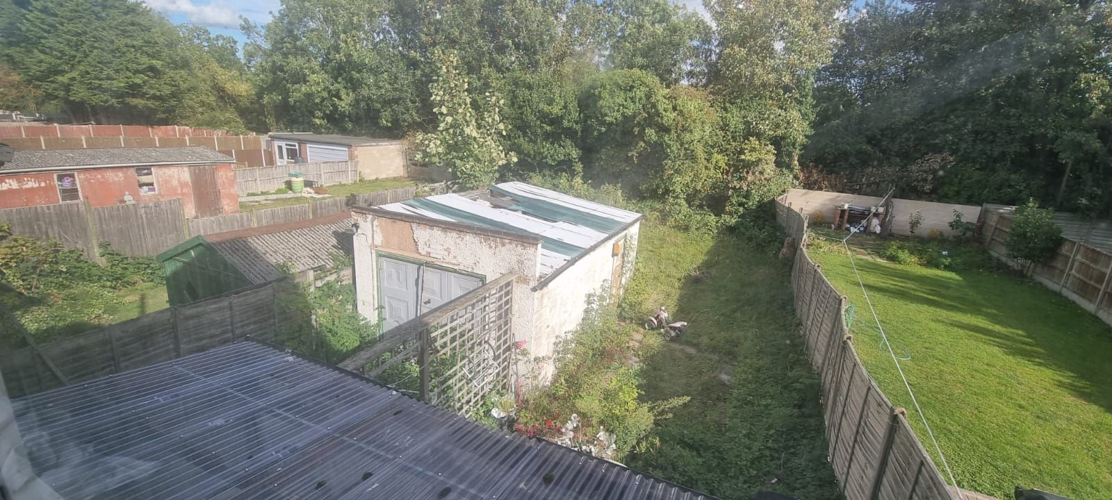 3 bedroom semi-detached house For Sale in Leicester - Photograph 14.