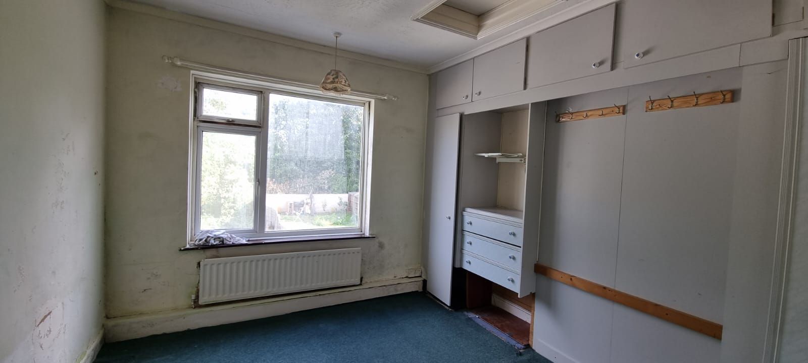 3 bedroom semi-detached house For Sale in Leicester - Photograph 10.