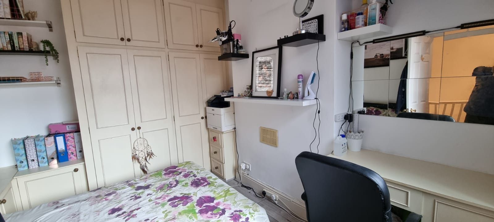3 bedroom mid terraced house For Sale in Leicester - Photograph 13.