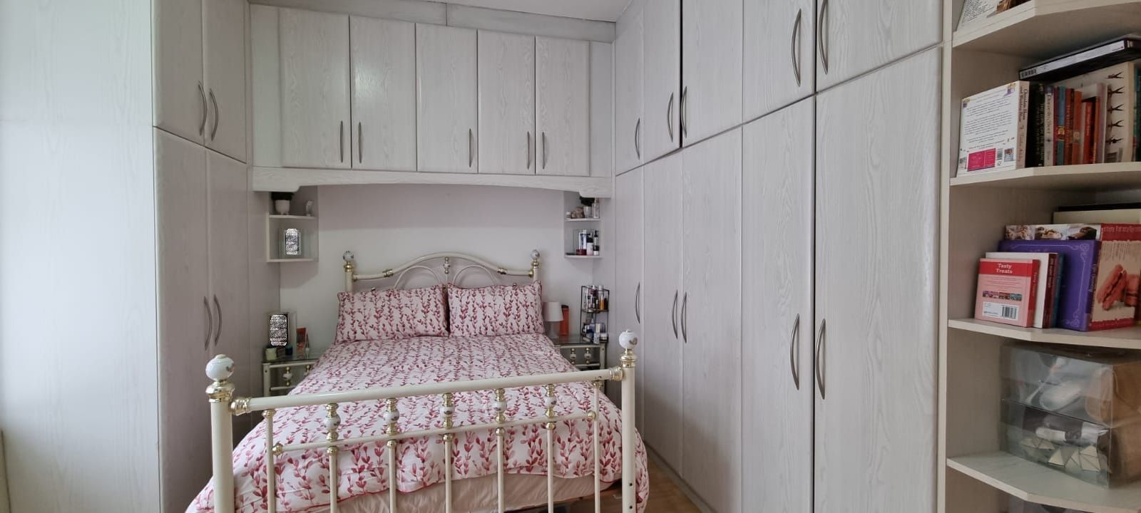 3 bedroom mid terraced house For Sale in Leicester - Photograph 16.